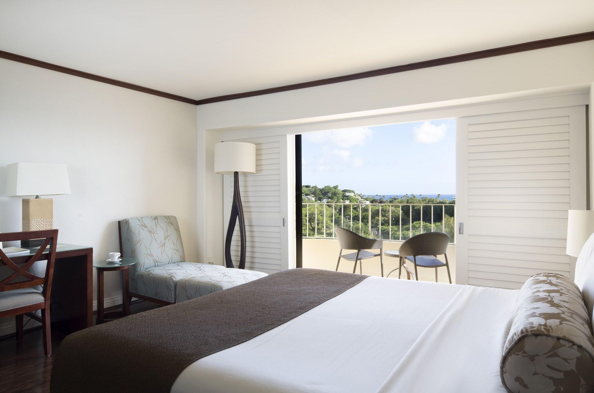 Double Partial Ocean View King Bed