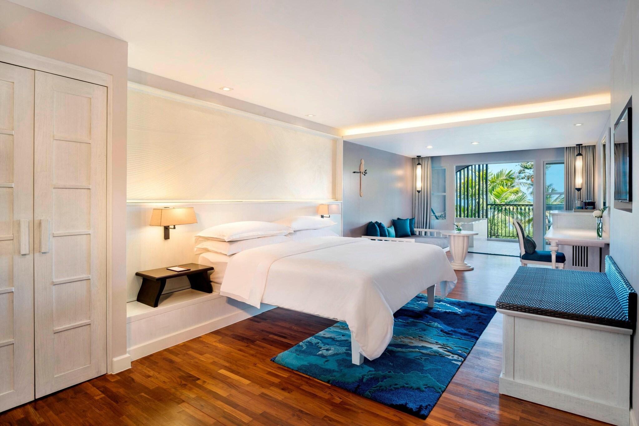 Studio King Size Bed