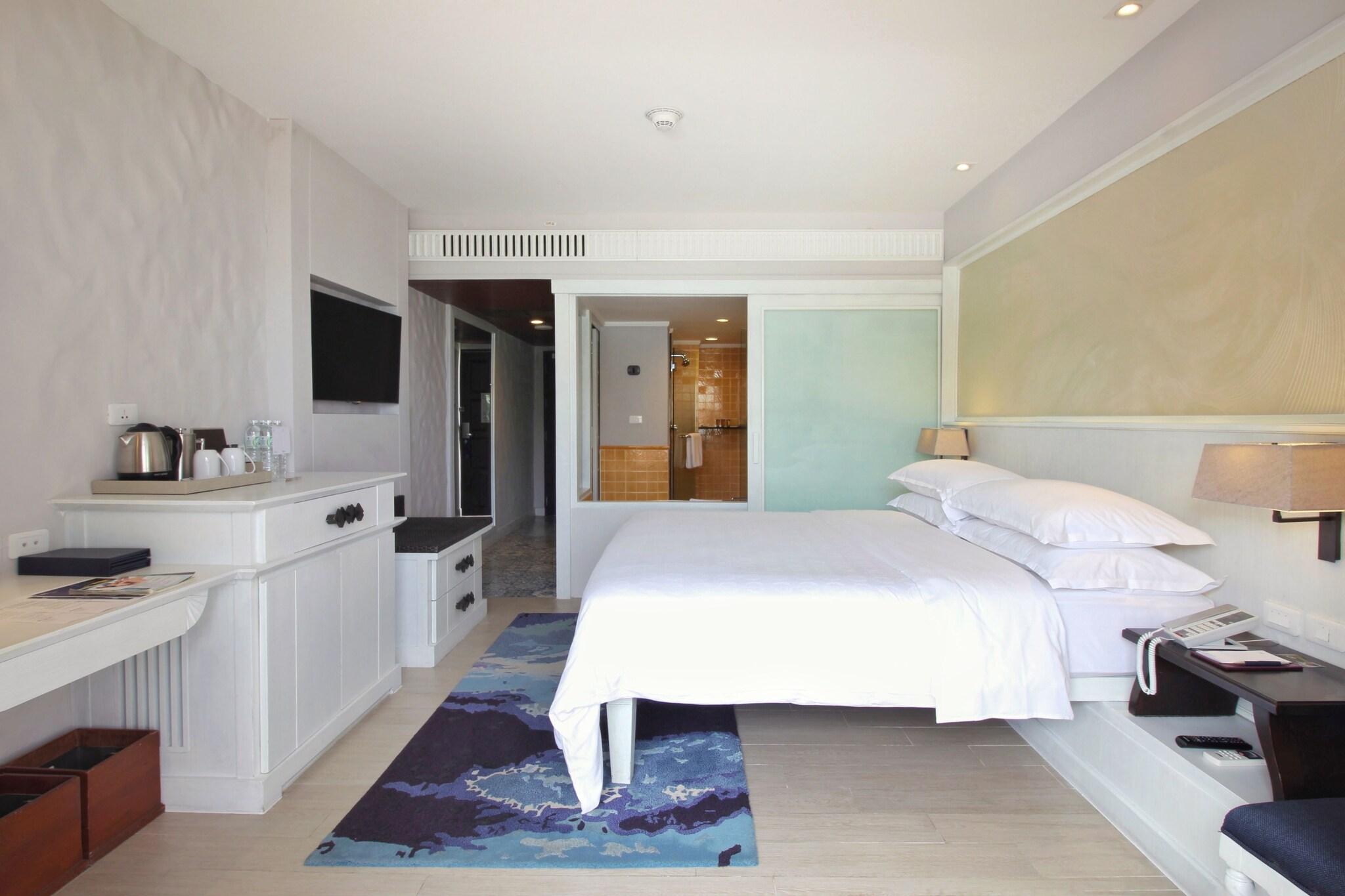 Double Superior King Bed