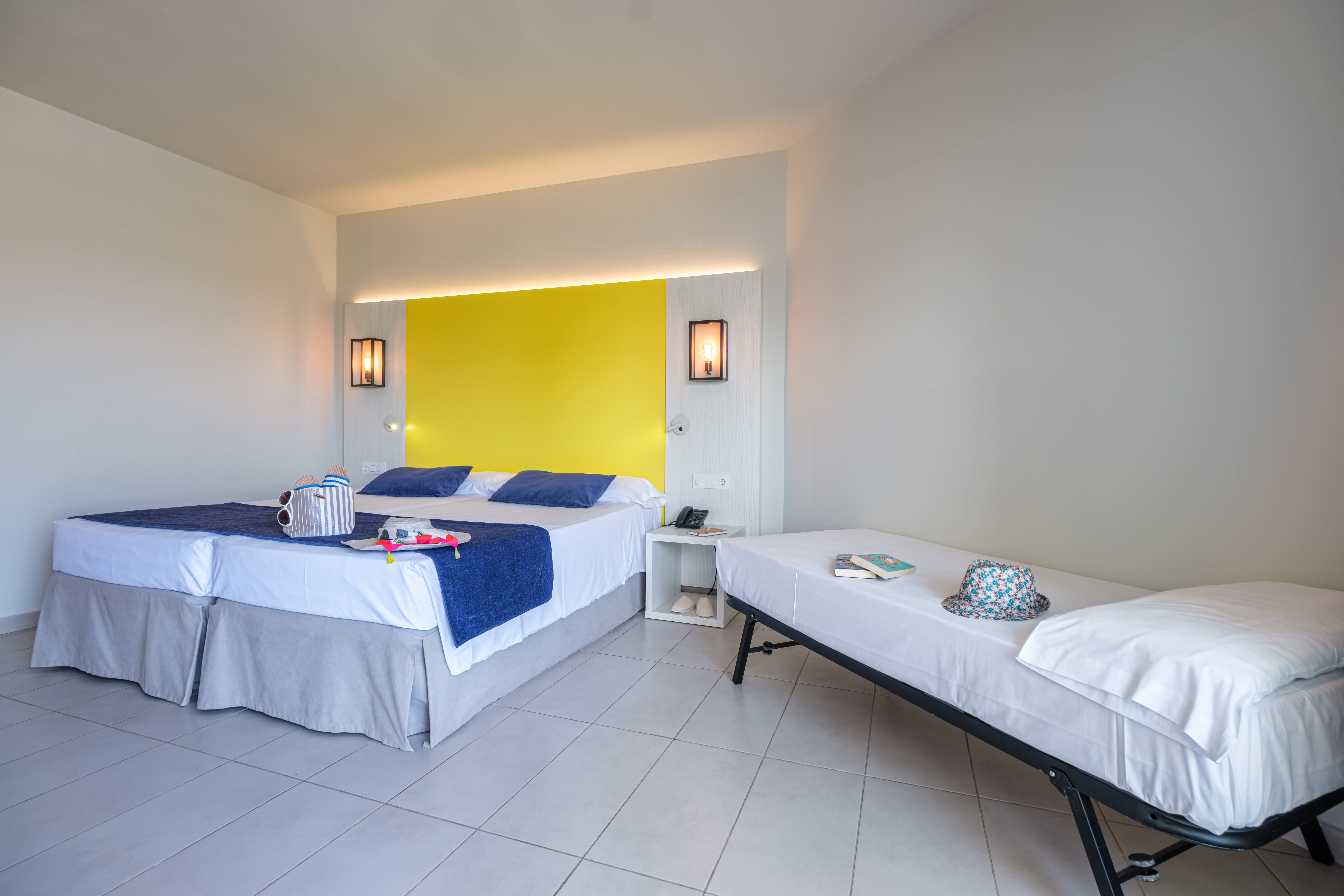 Double or Twin Standard