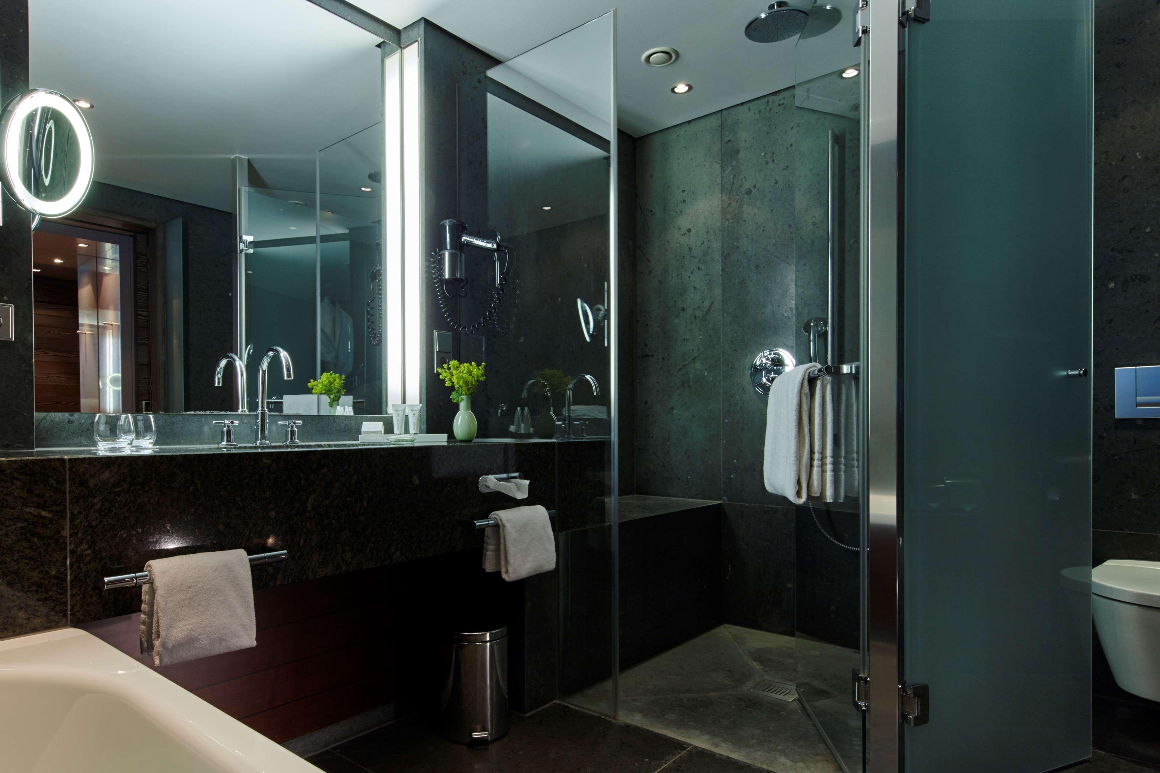 Double or Twin Deluxe