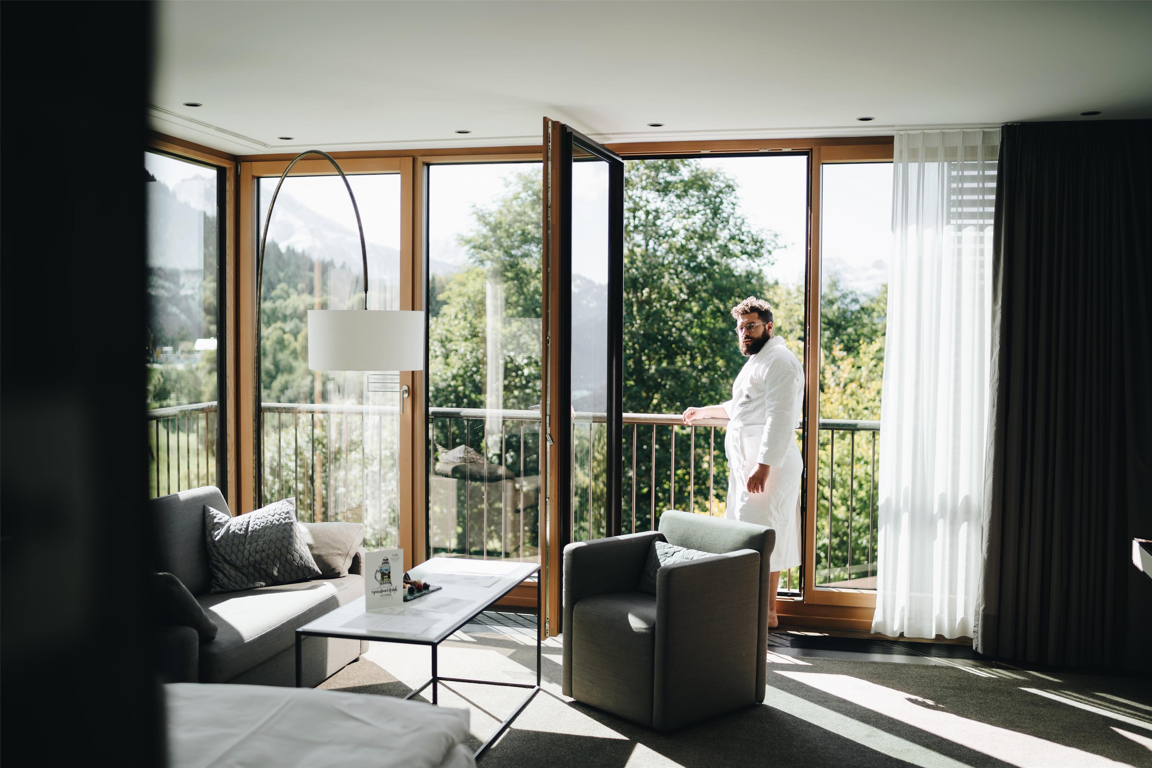 Double or Twin Mountain View