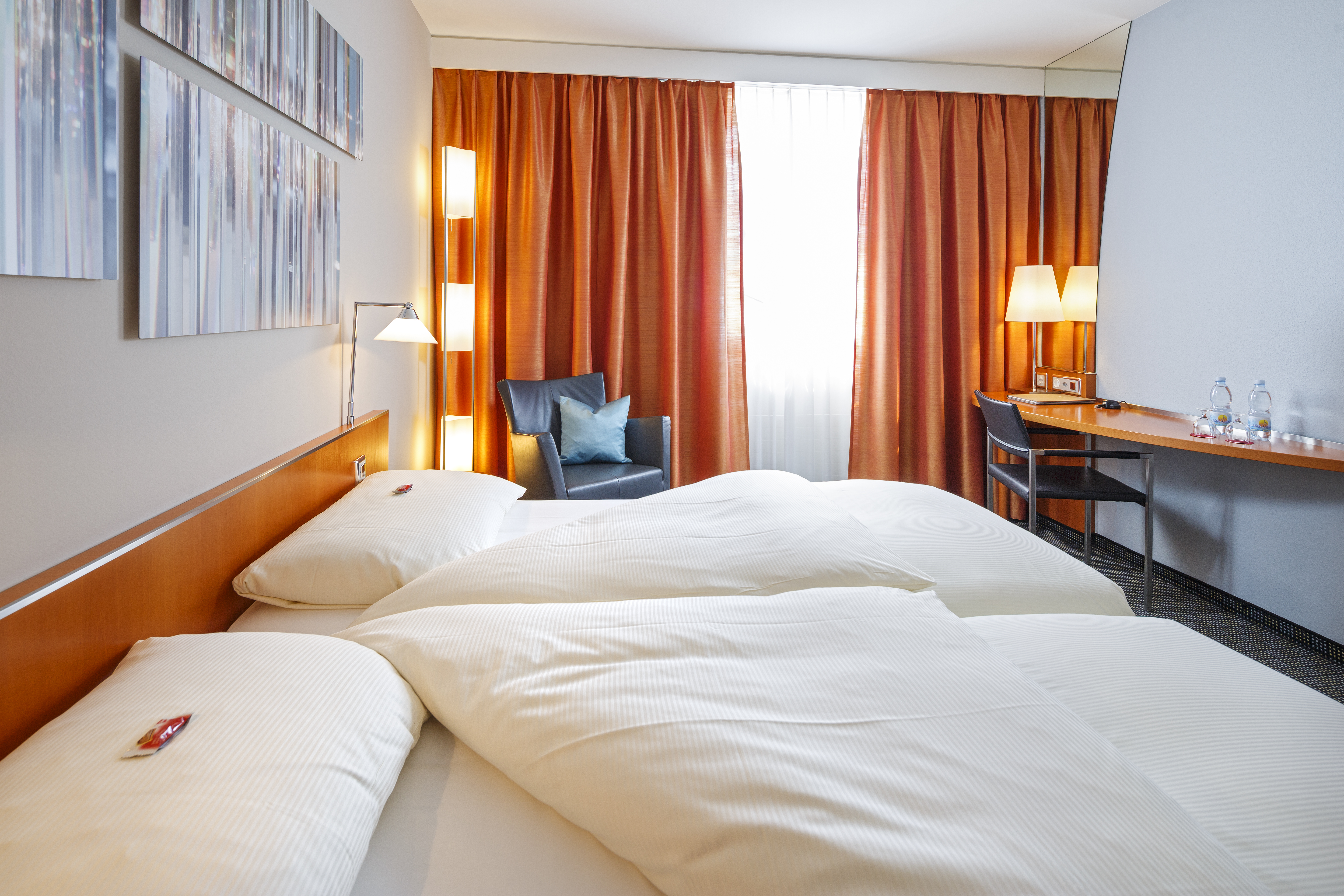 Double or Twin Standard