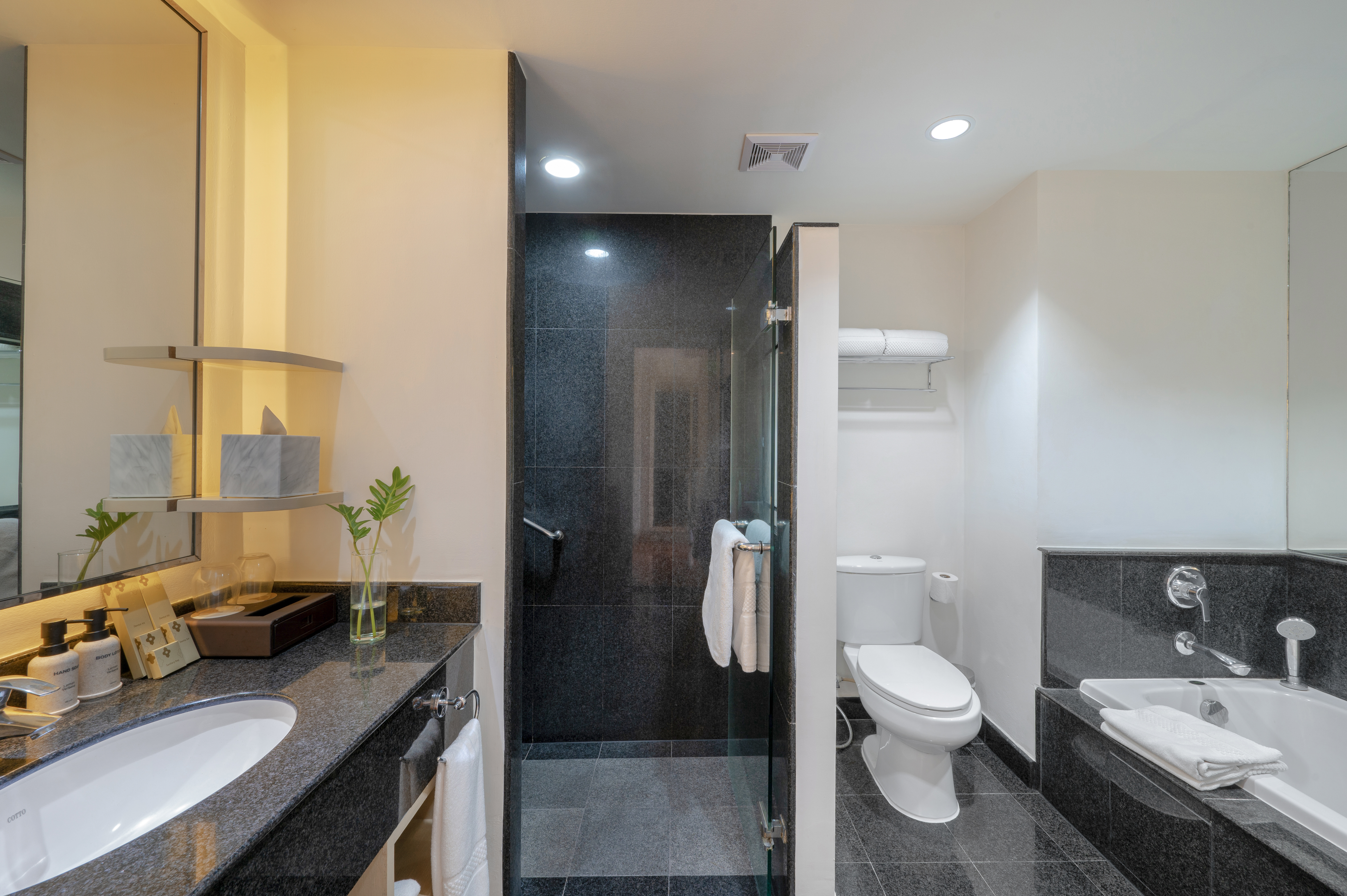 Double Superior Pool View