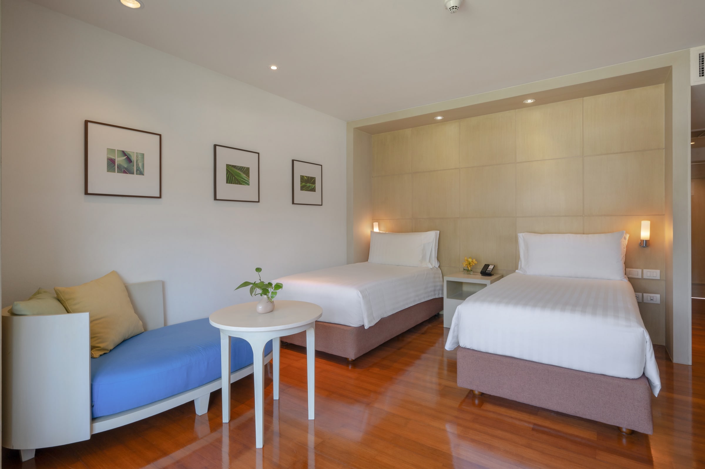 Twin Superior Pool View