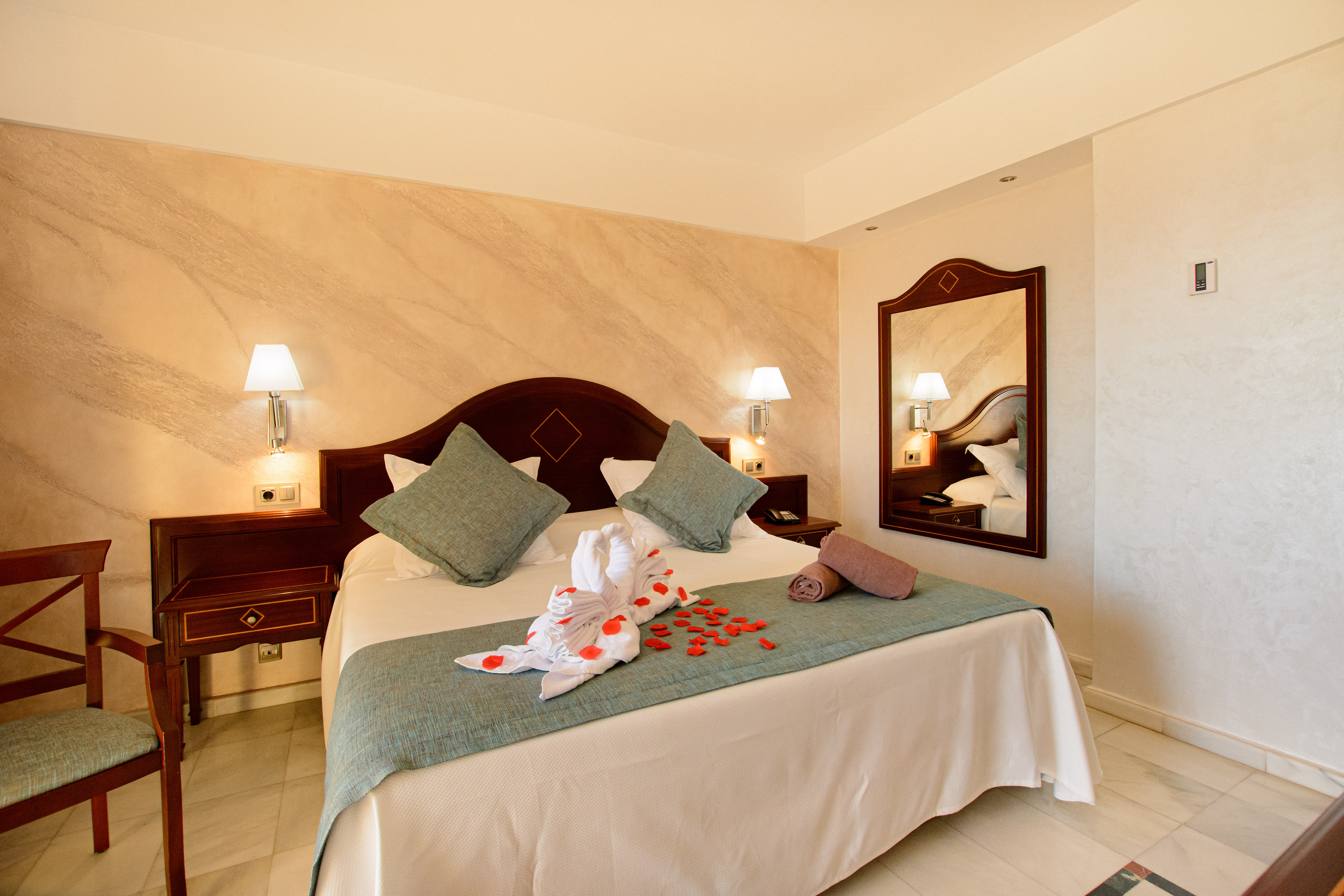 Double or Twin Standard