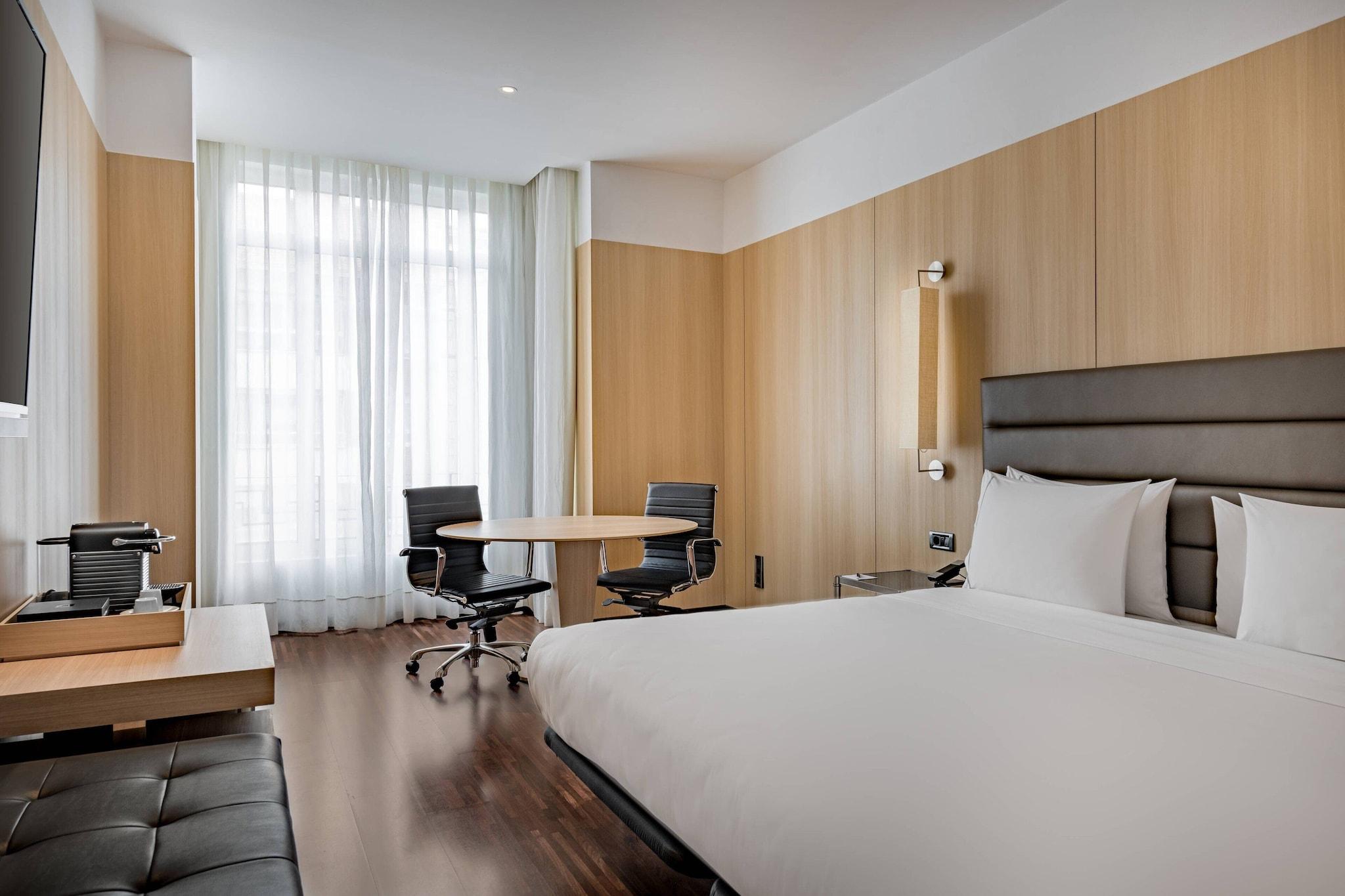 Double Superior King Bed