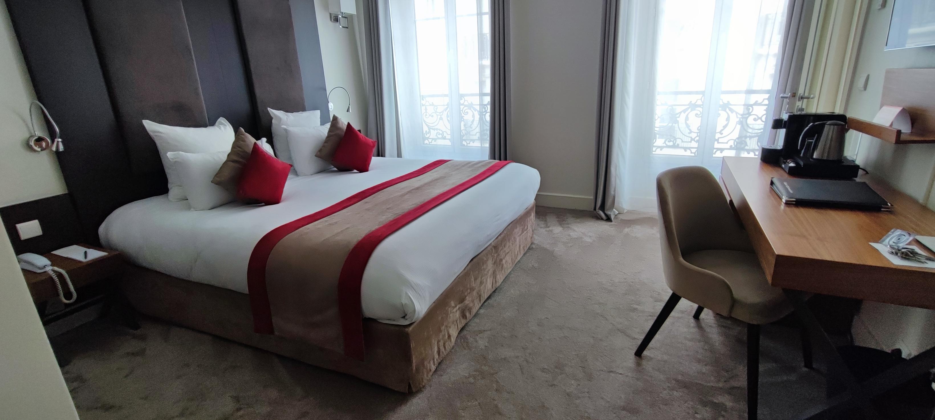 Double or Twin Deluxe