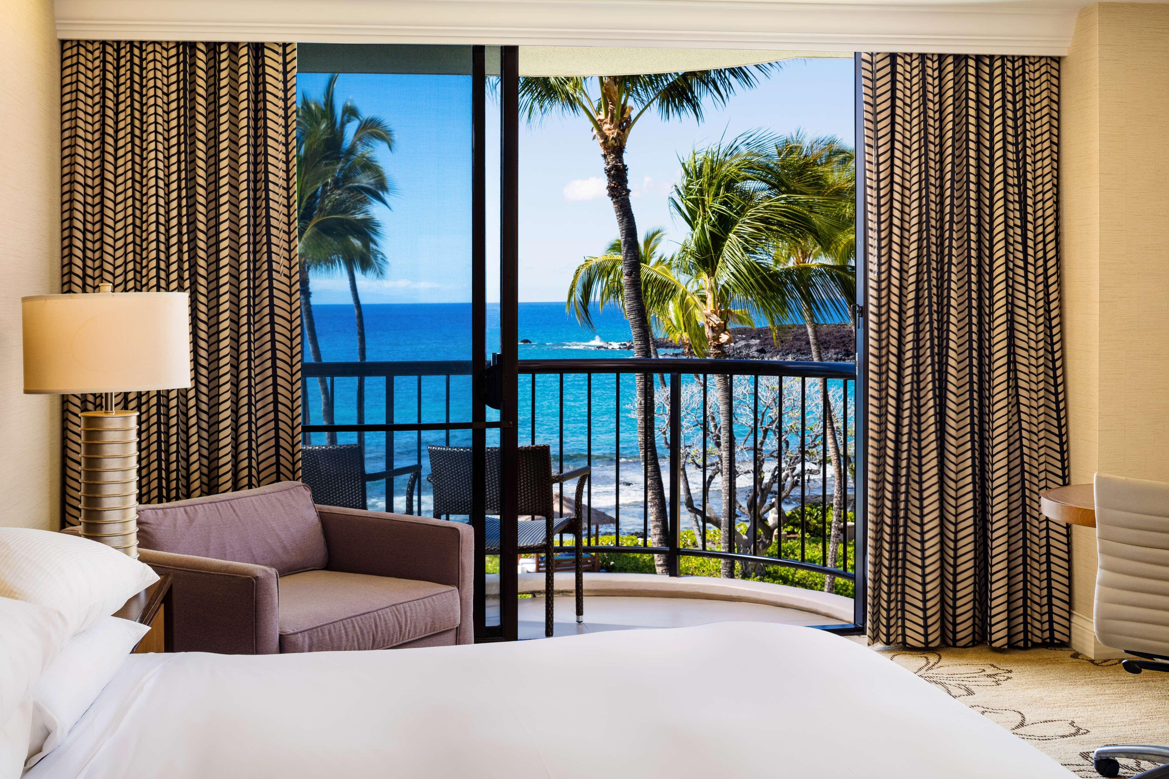 Room Ocean Front King Bed
