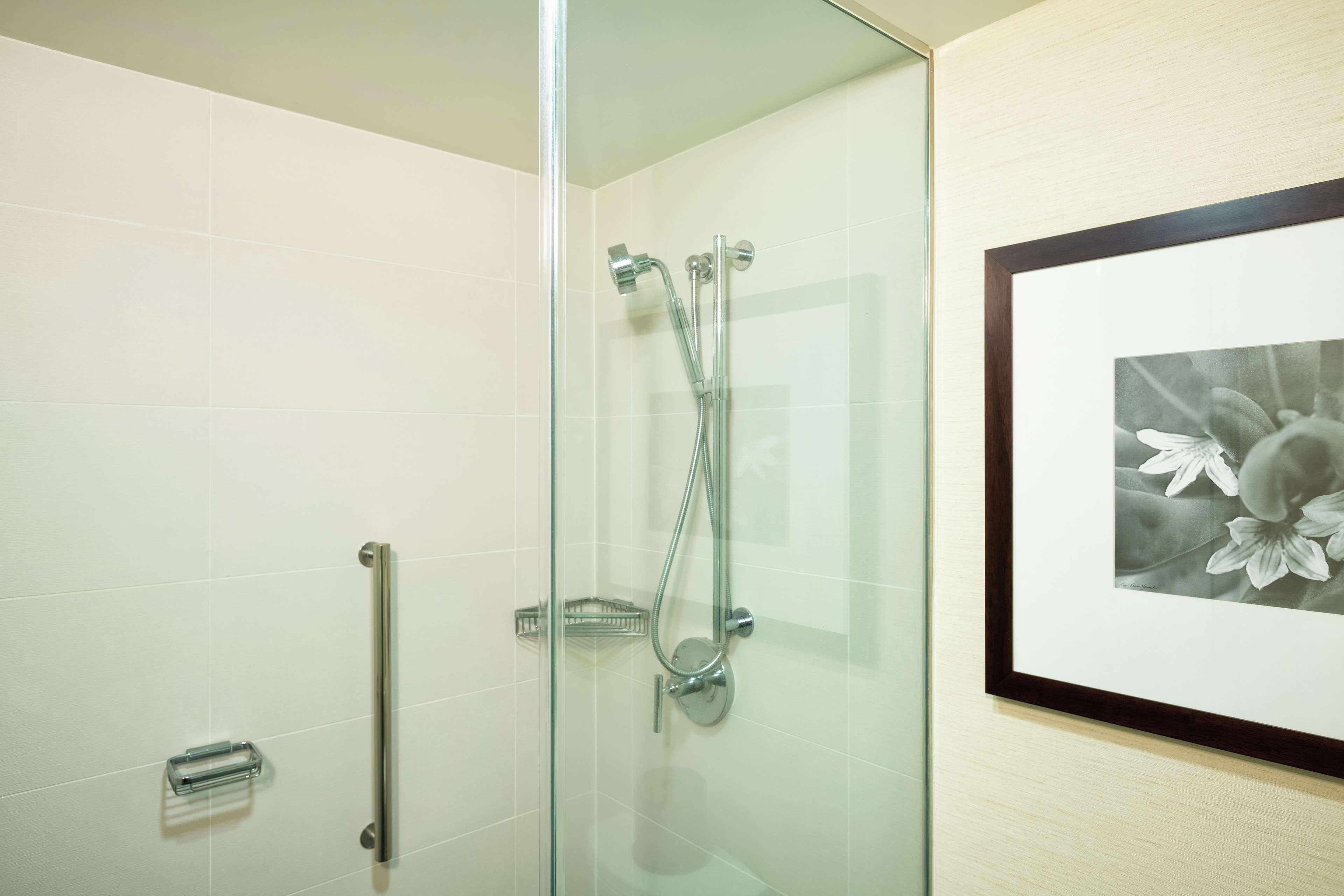 Room Ocean Front King Bed