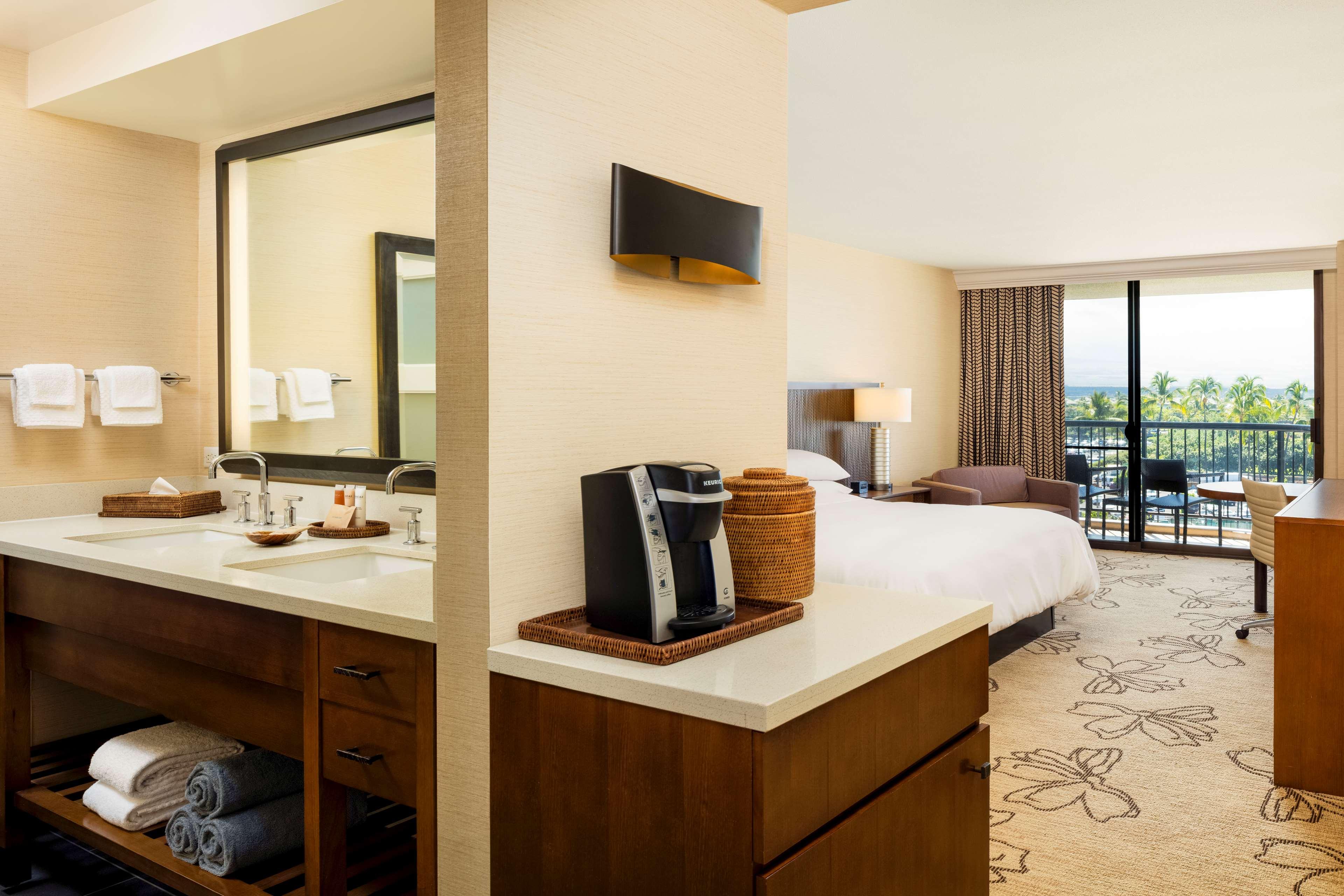 Room Ocean Front King Bed