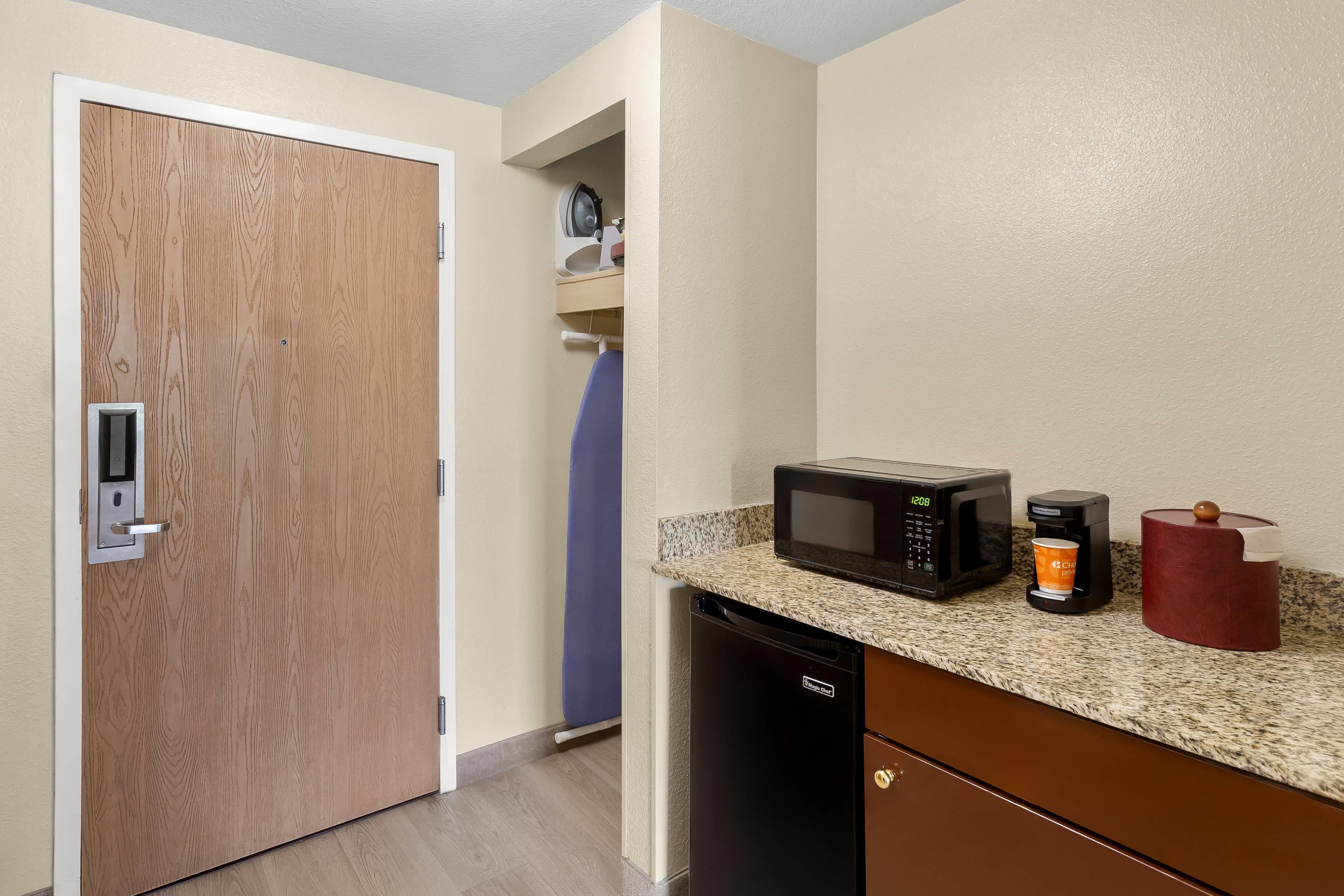 Suite Two Queen Beds