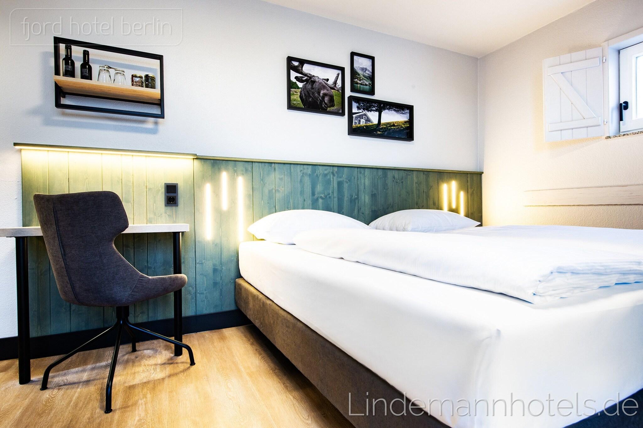 Double Queen Size Bed