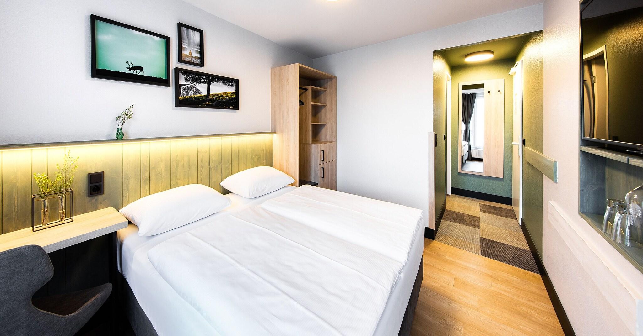 Double Queen Size Bed