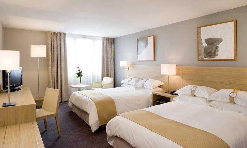 Double Classic Double Bed