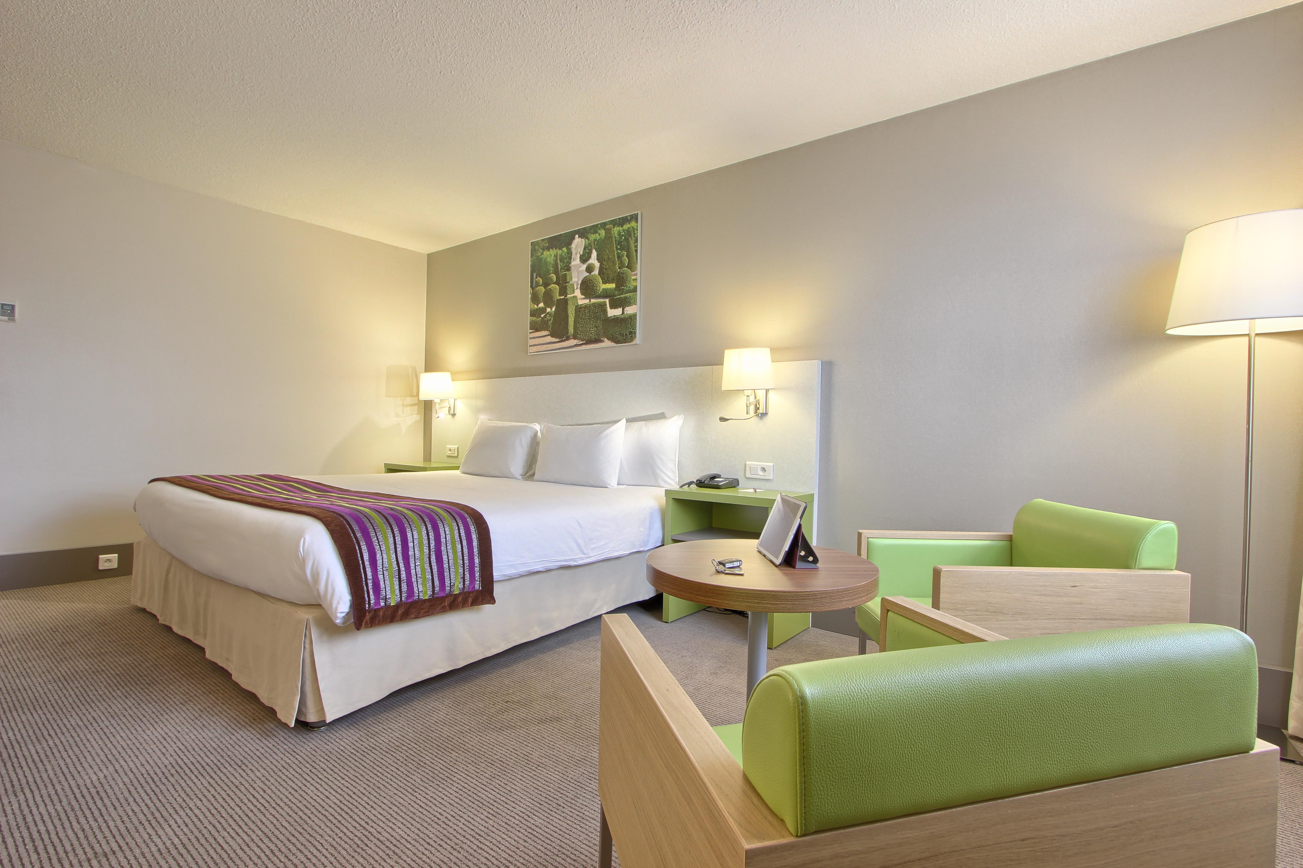 Double Classic Double Bed