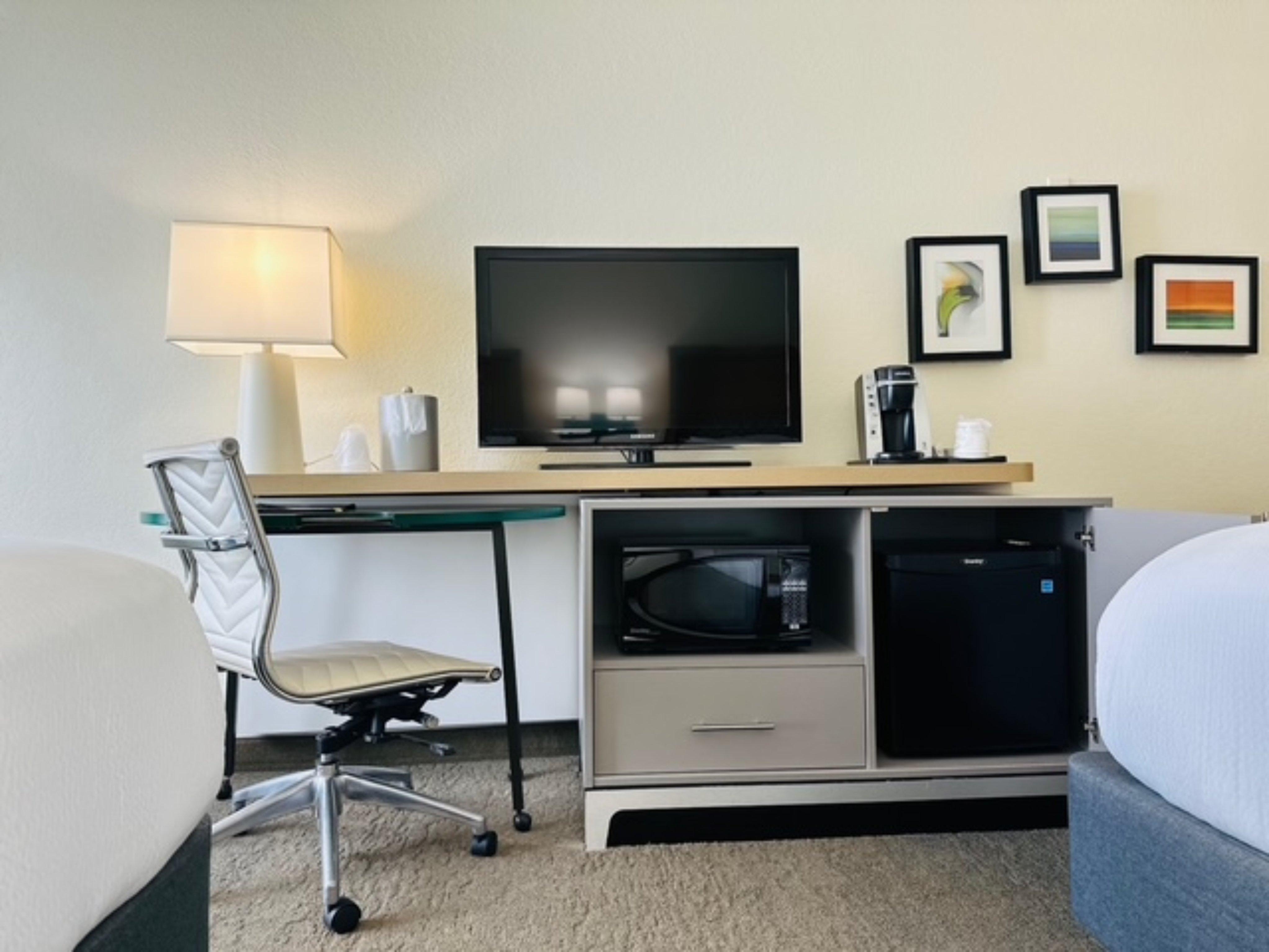 Quadruple Two Queen Beds Premium