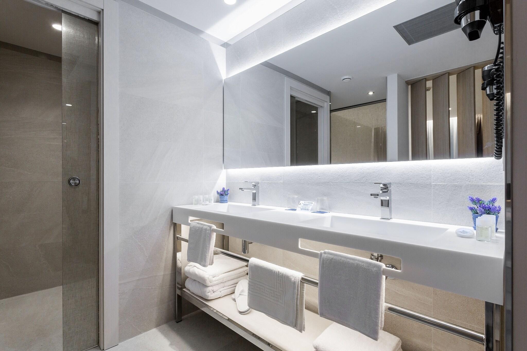 Junior Suite with Double Bed