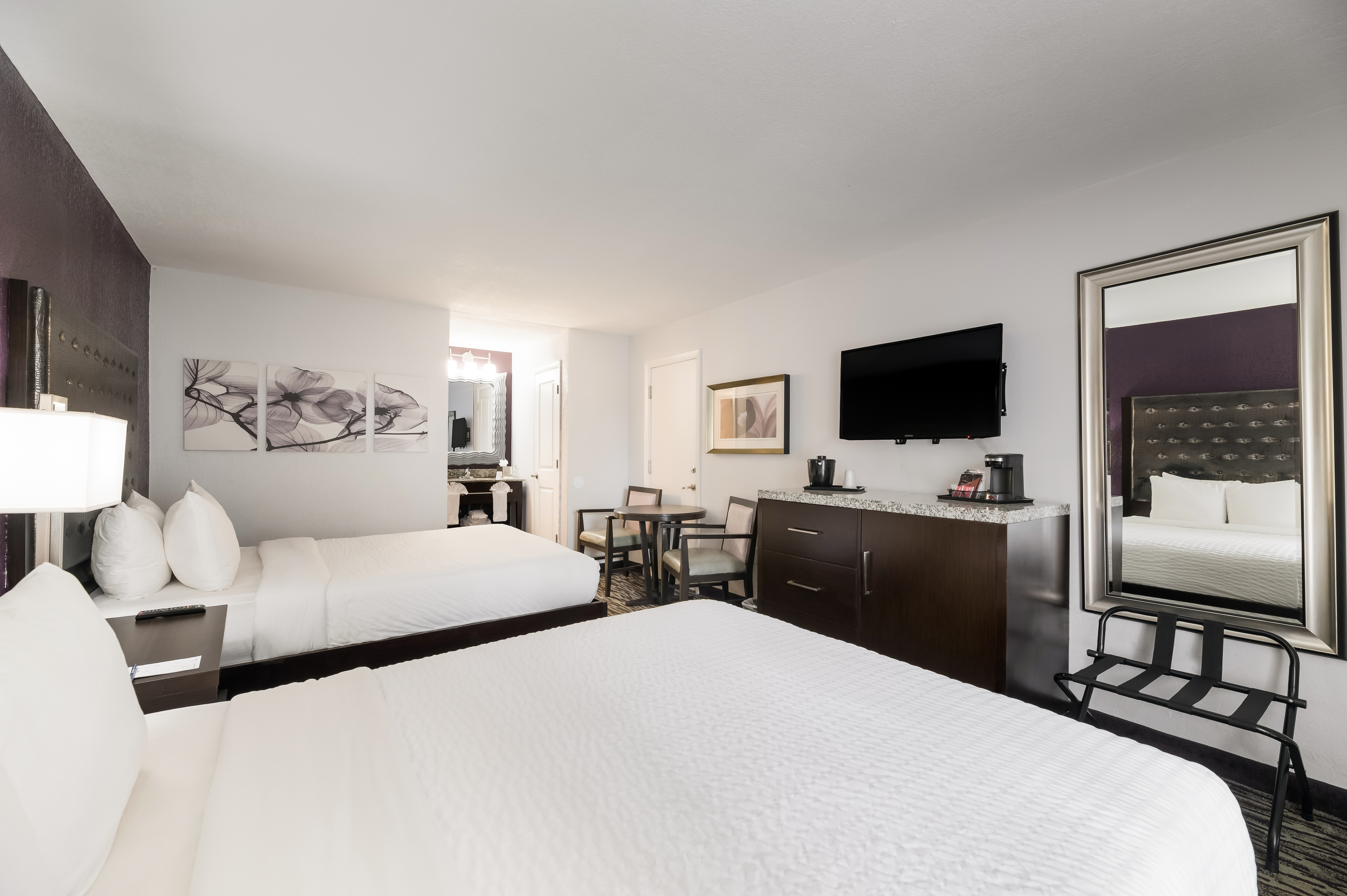 Double Two Queen Beds Non Smoking