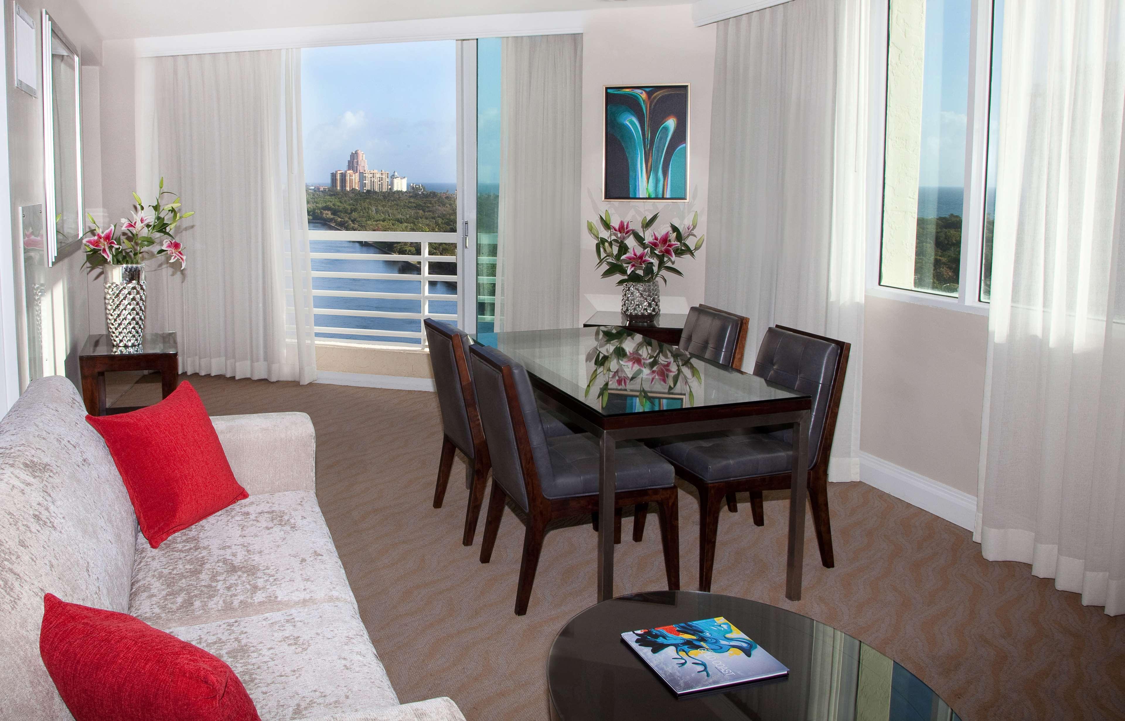 Suite with Views
