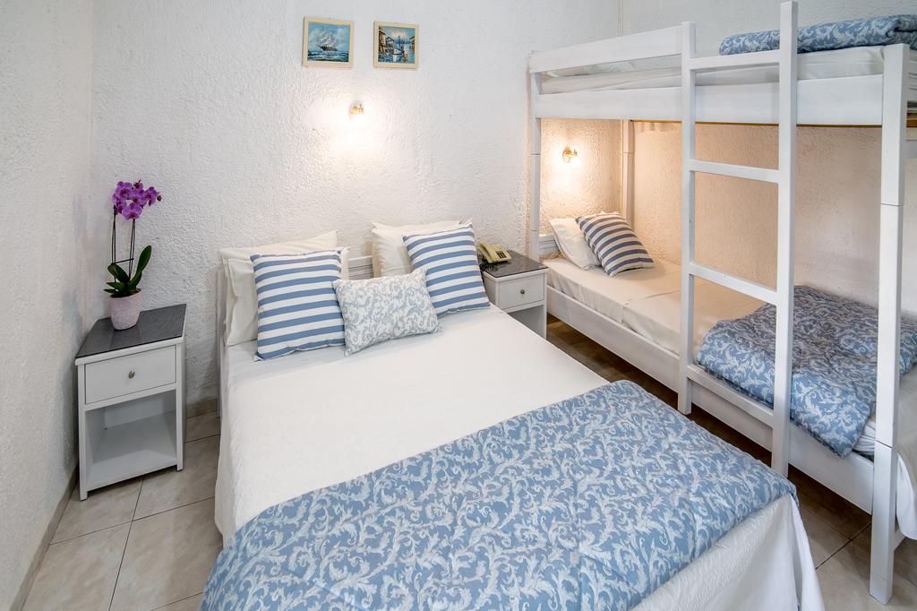 Family Room Standard