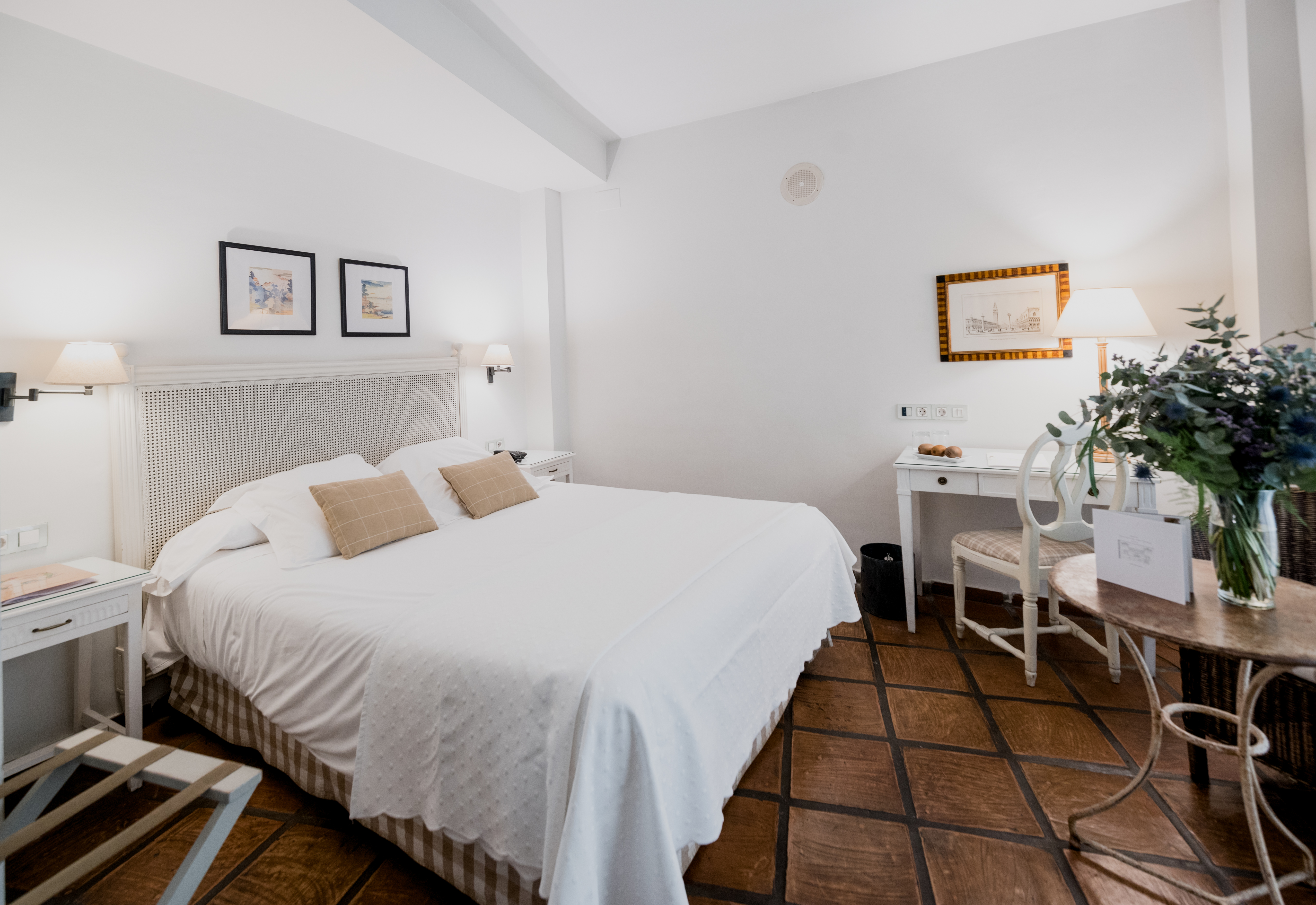 Double or Twin Standard