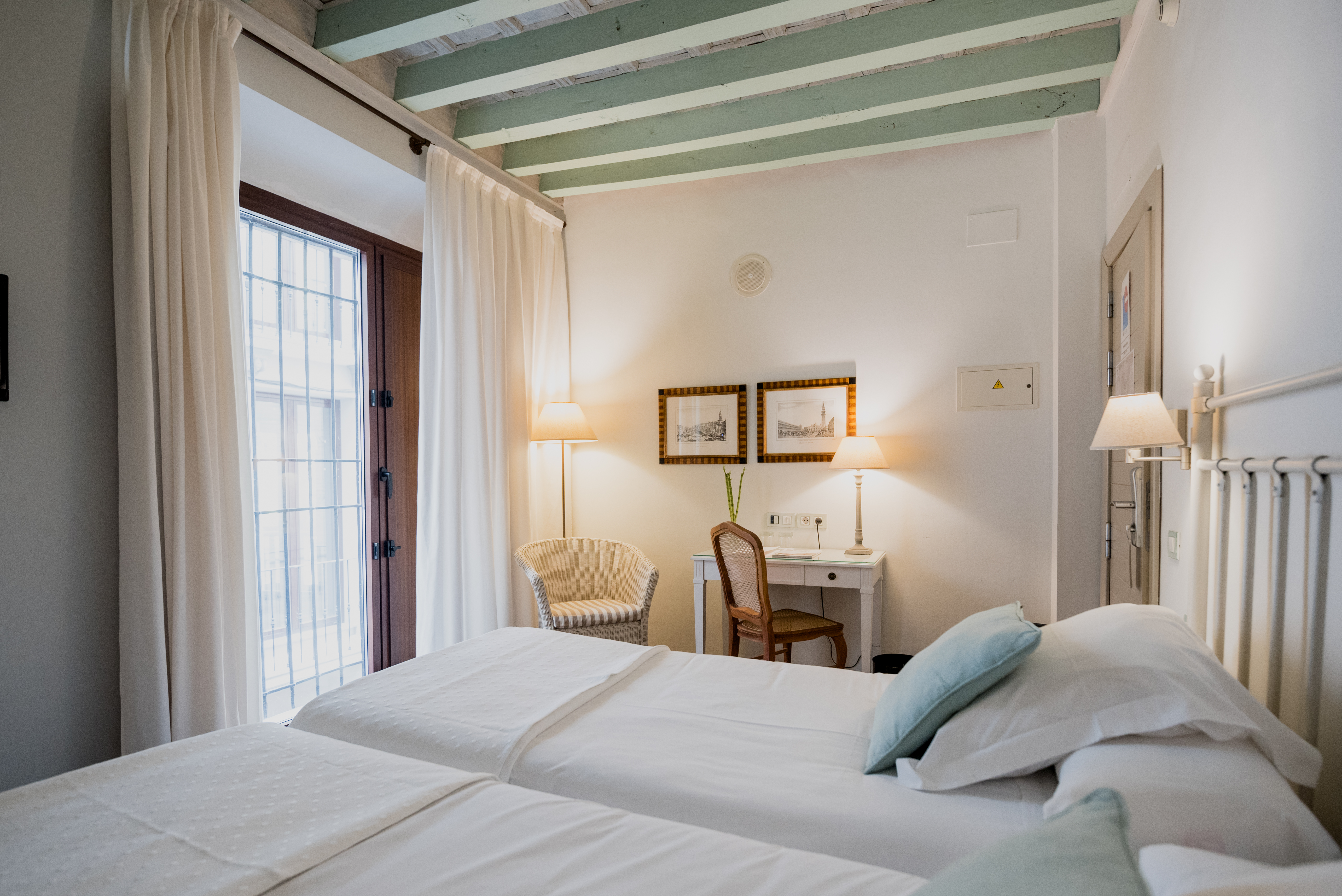 Double or Twin Standard