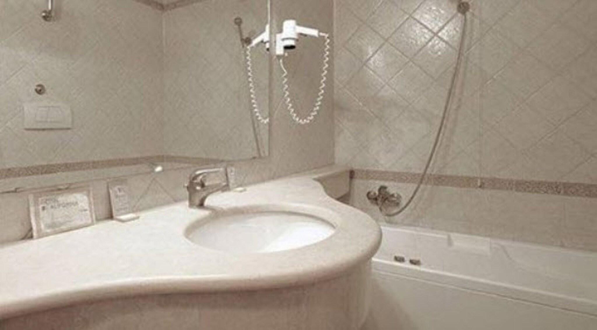 Quadruple Three Beds