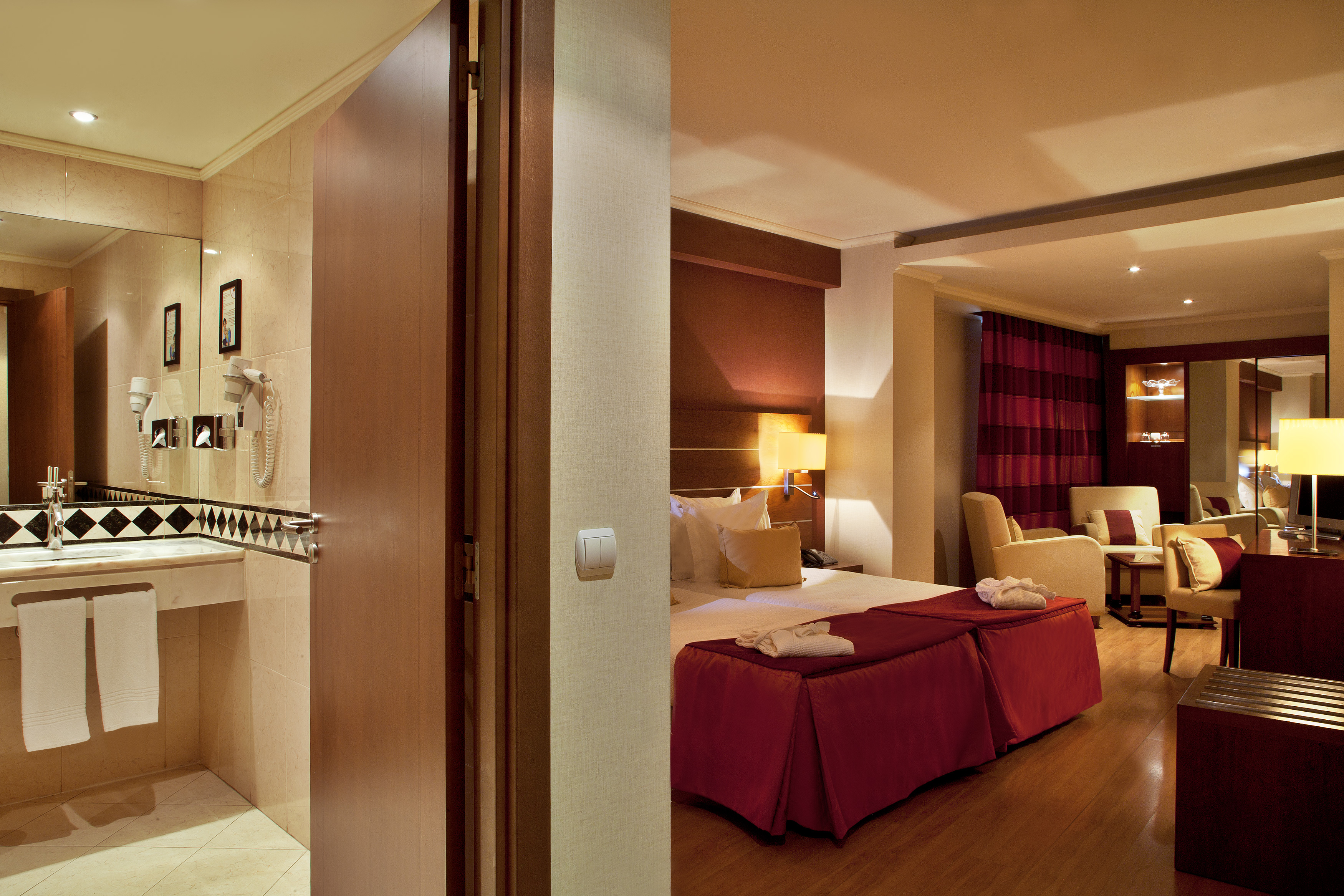 Double or Twin Standard