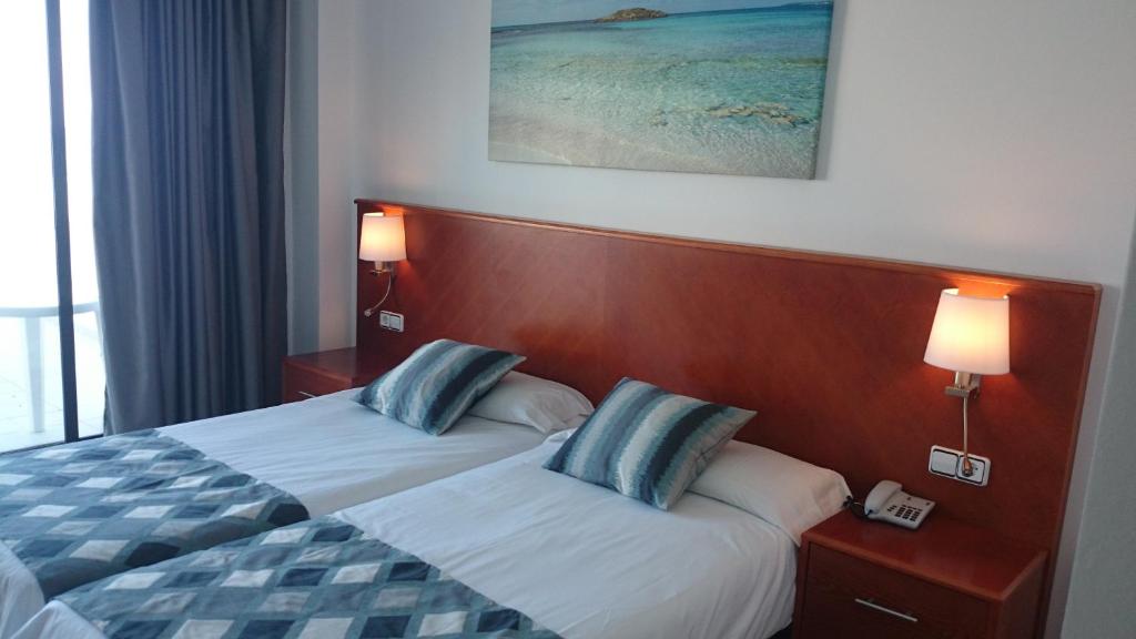 Double or Twin Standard