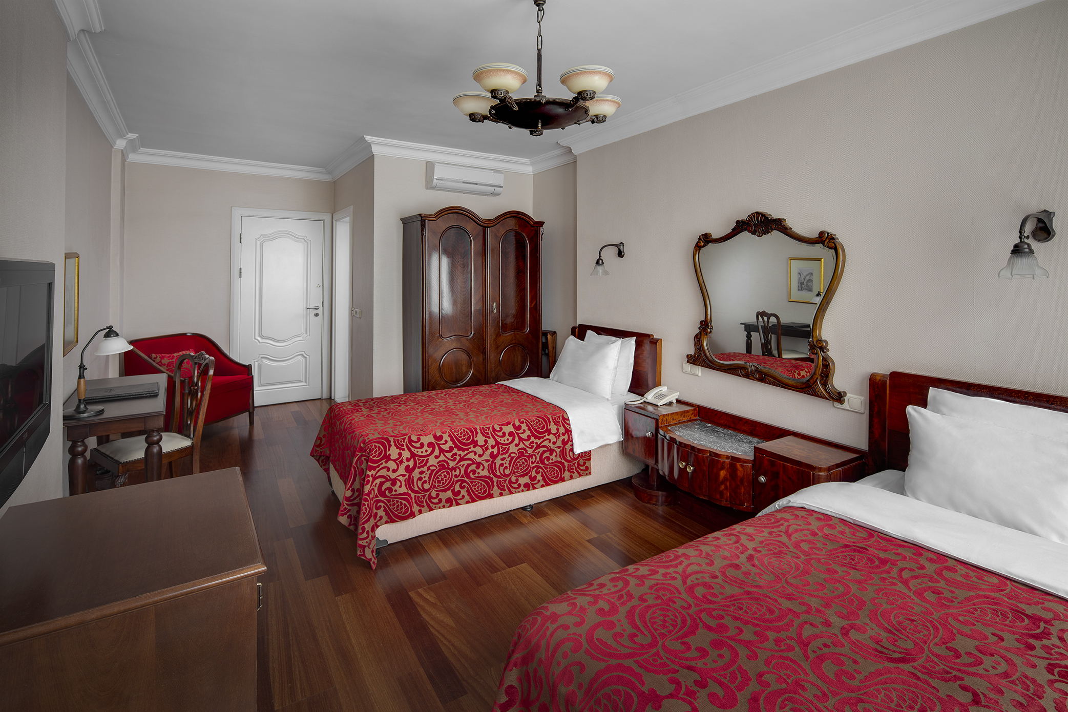 Twin Deluxe One Bedroom