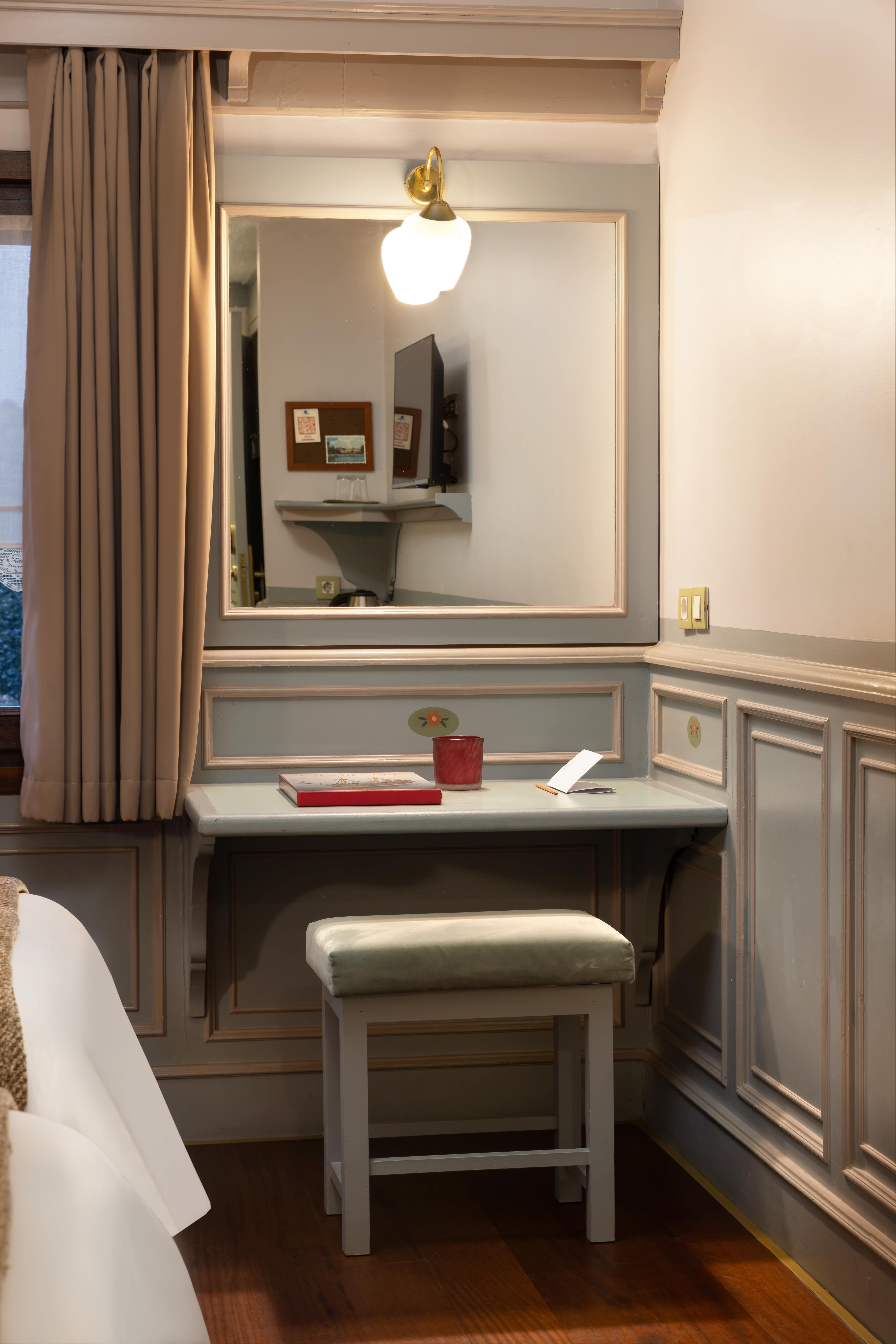 Double or Twin Superior