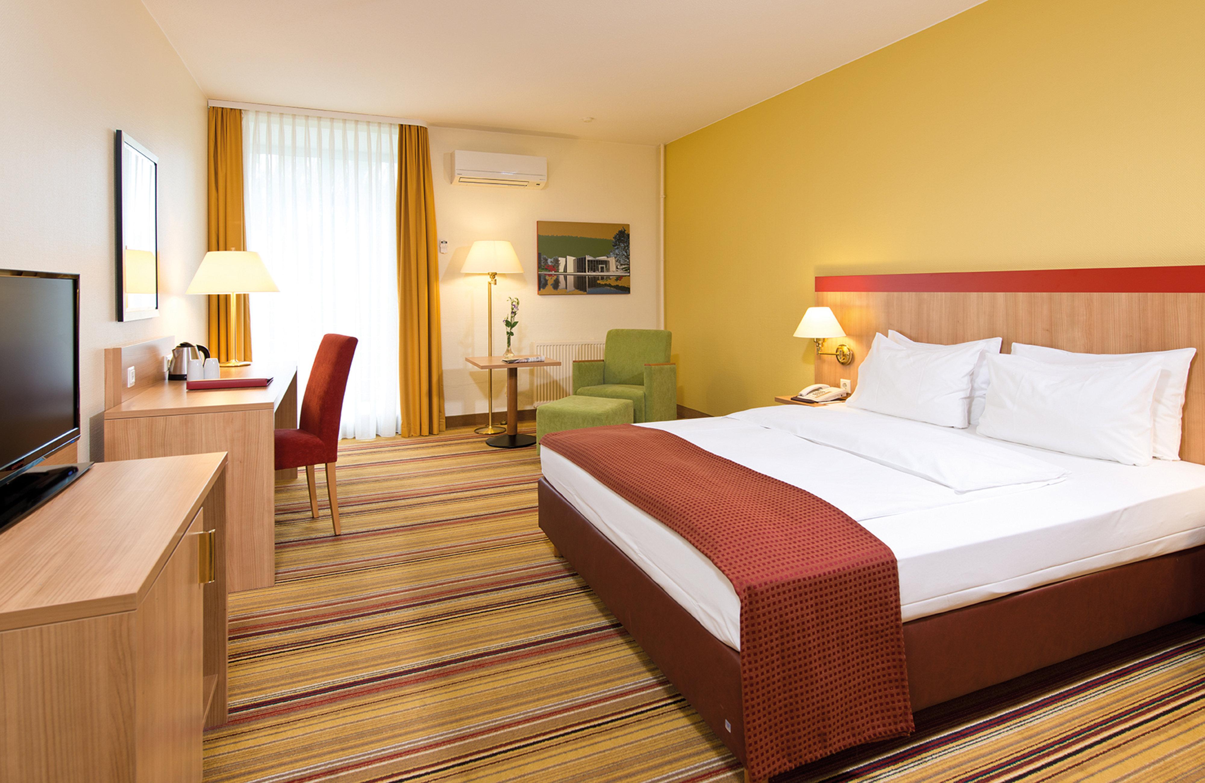 Double or Twin Standard