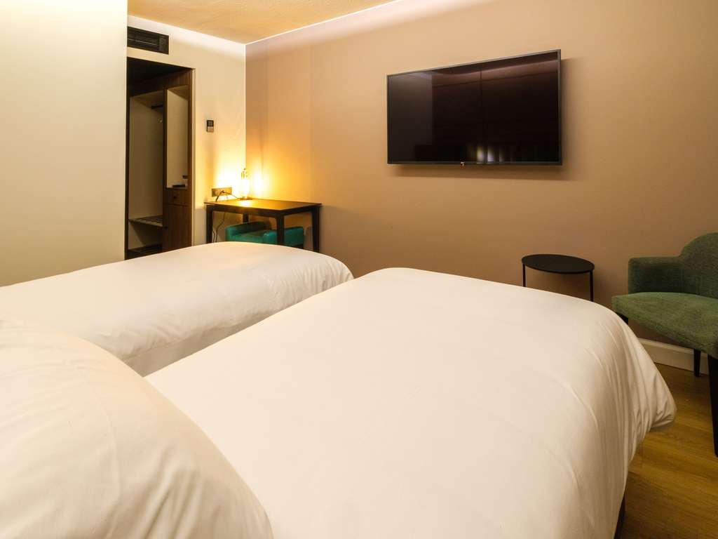 Family Room Superior