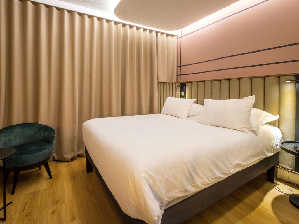 Family Room Superior