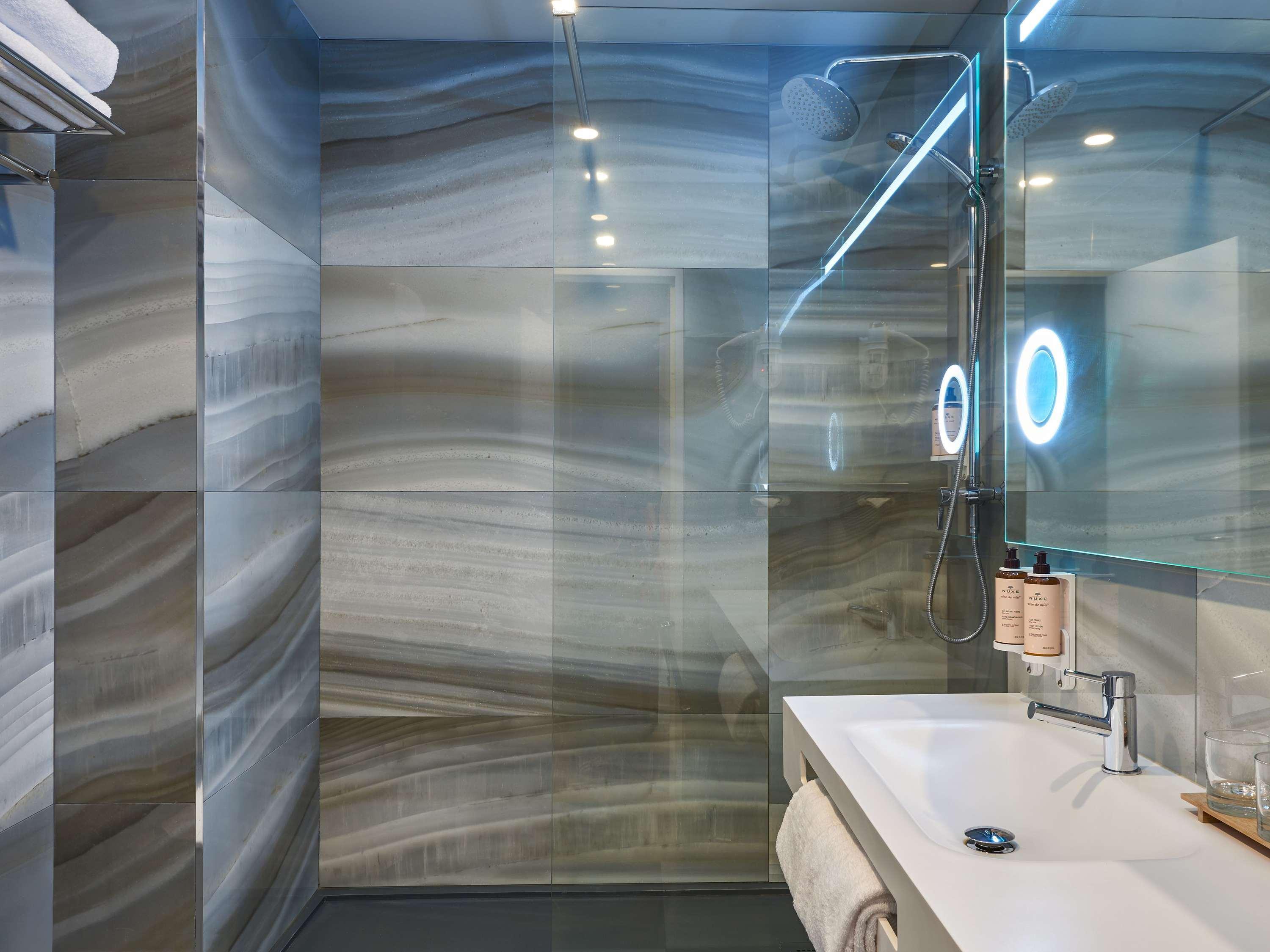 Family Room Superior