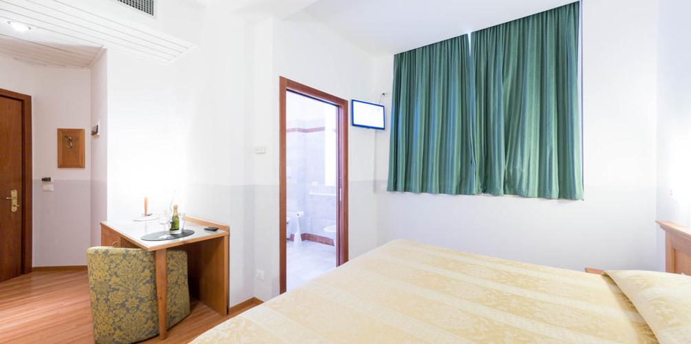 Double or Twin Standard