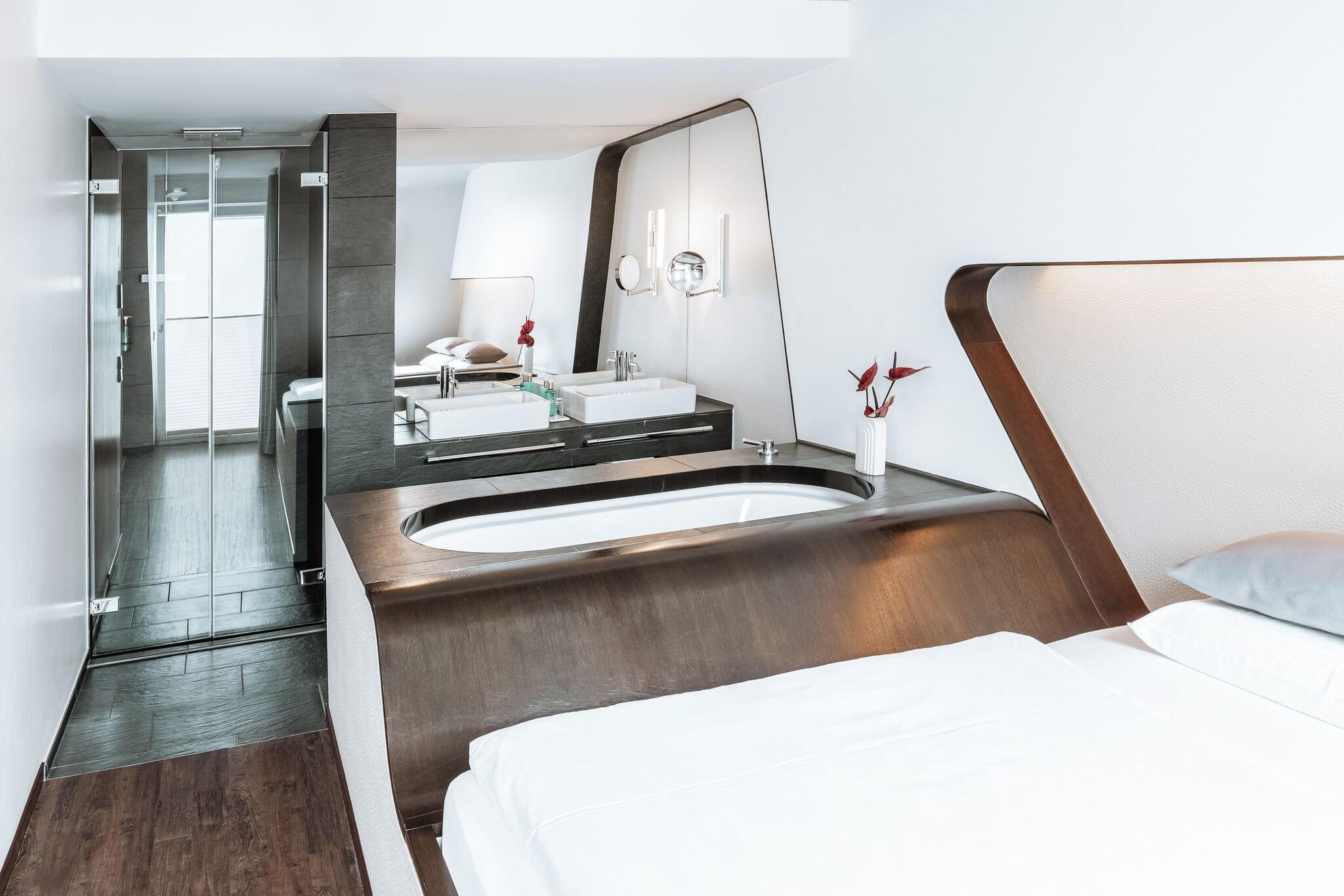 Junior Suite King Size Bed