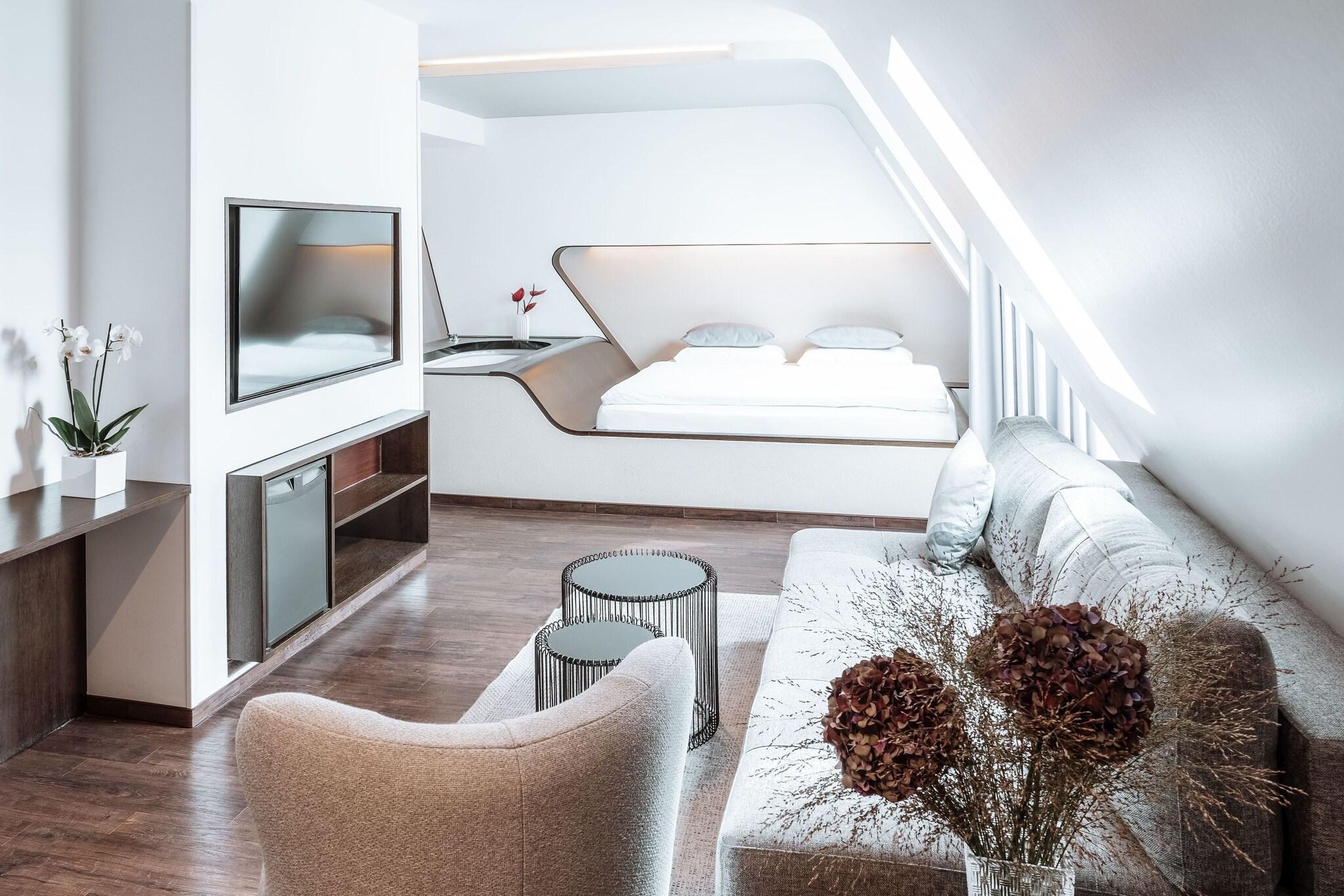 Junior Suite King Size Bed