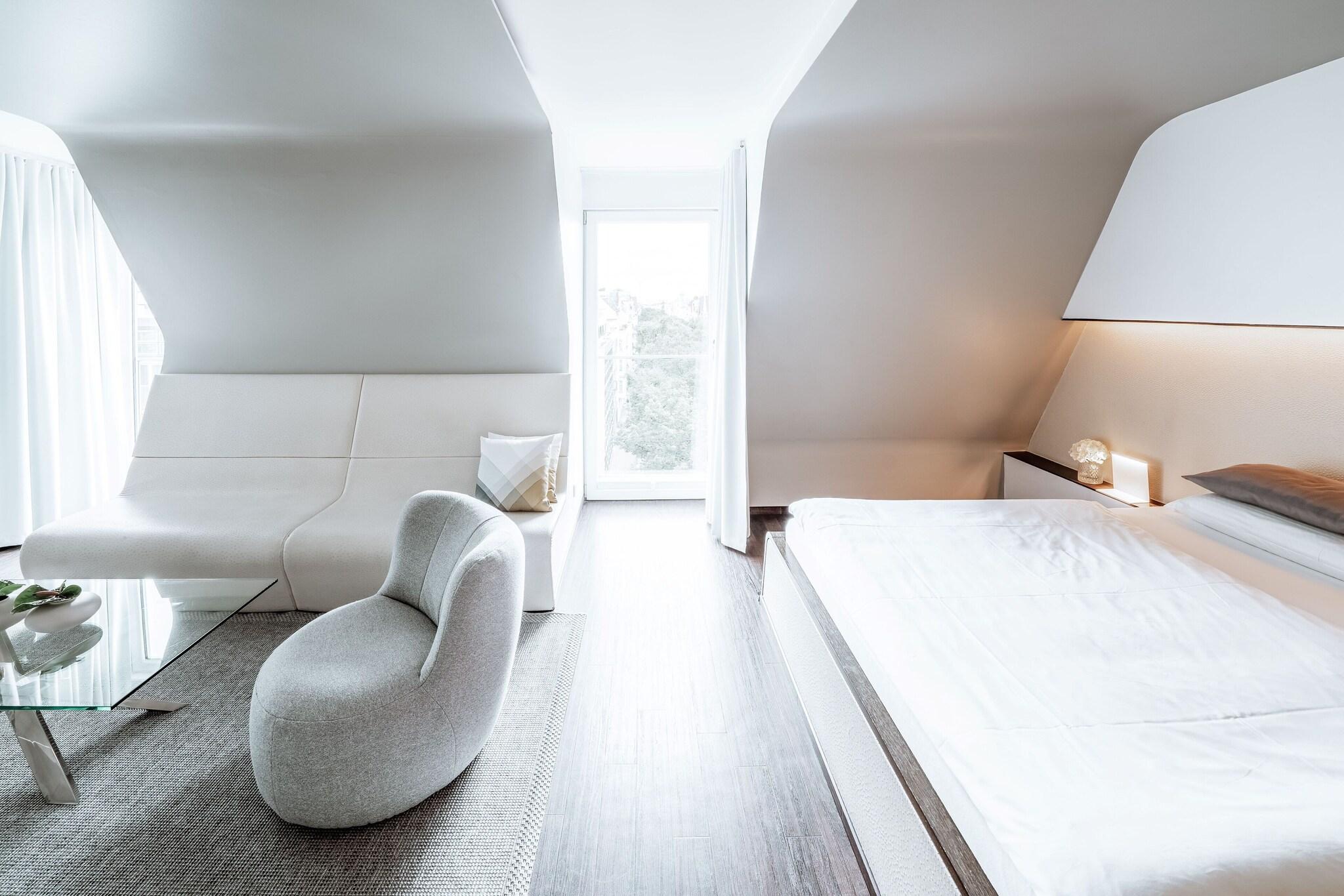 Junior Suite King Size Bed