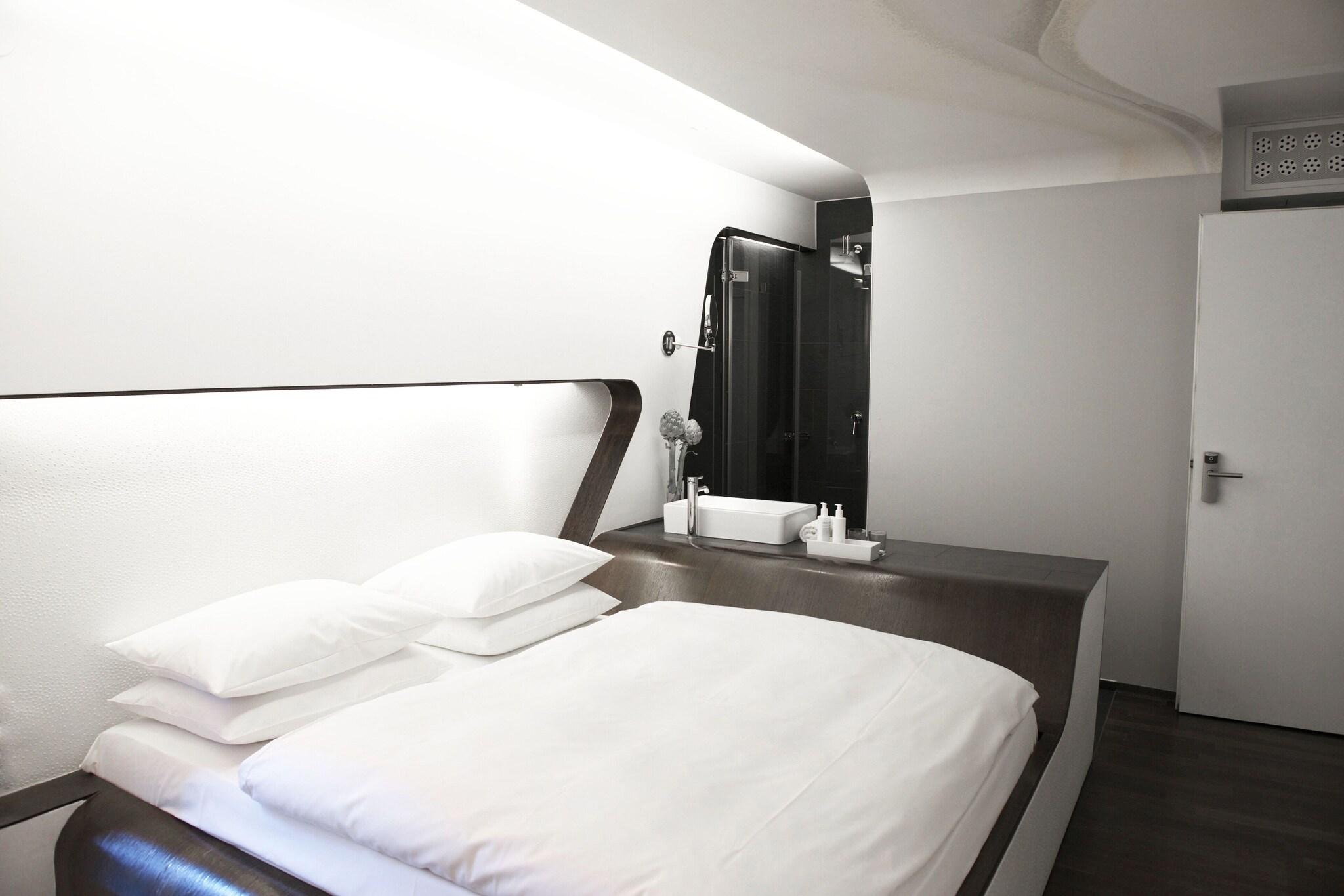 Double King Size Bed