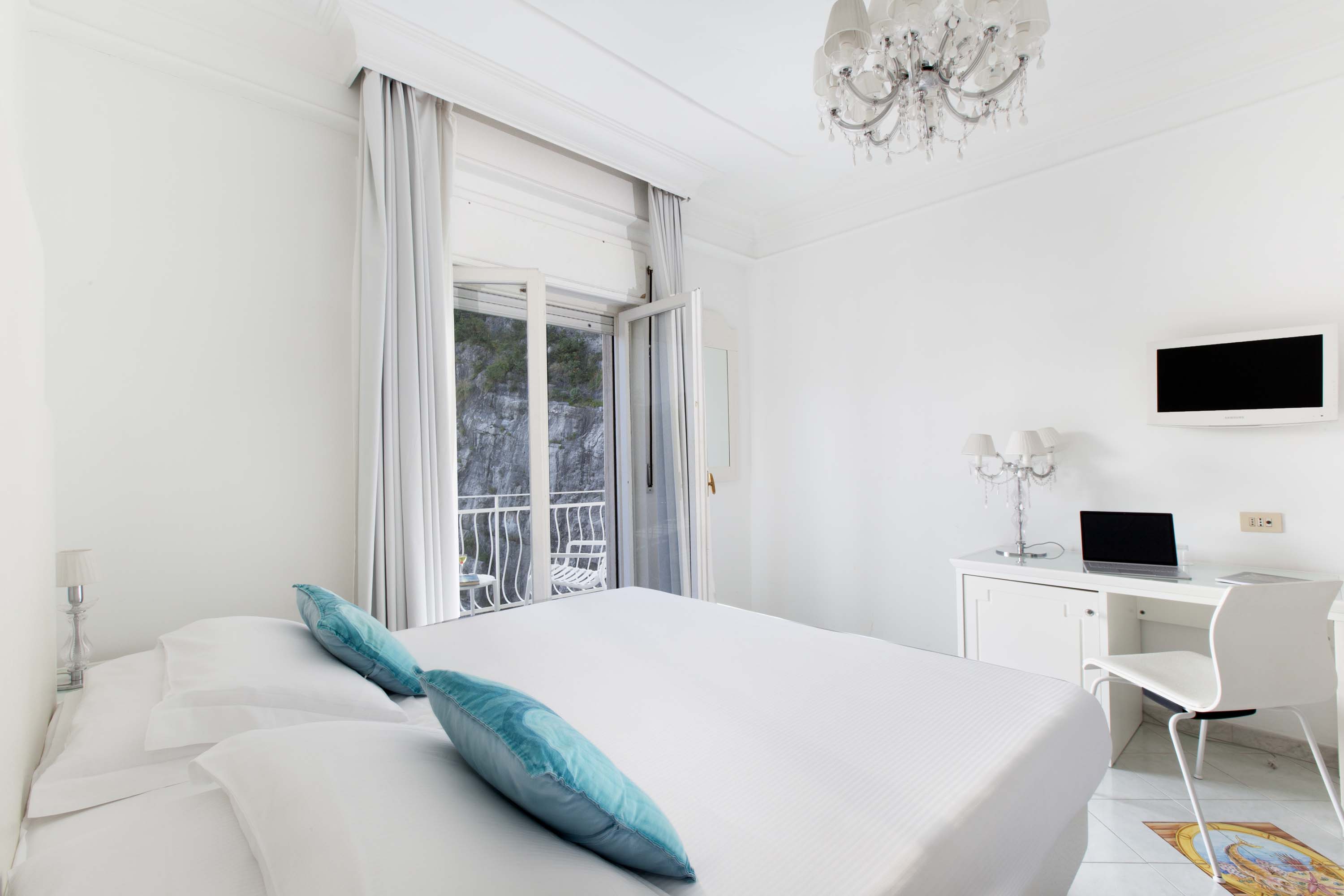 Double or Twin Partial Sea View