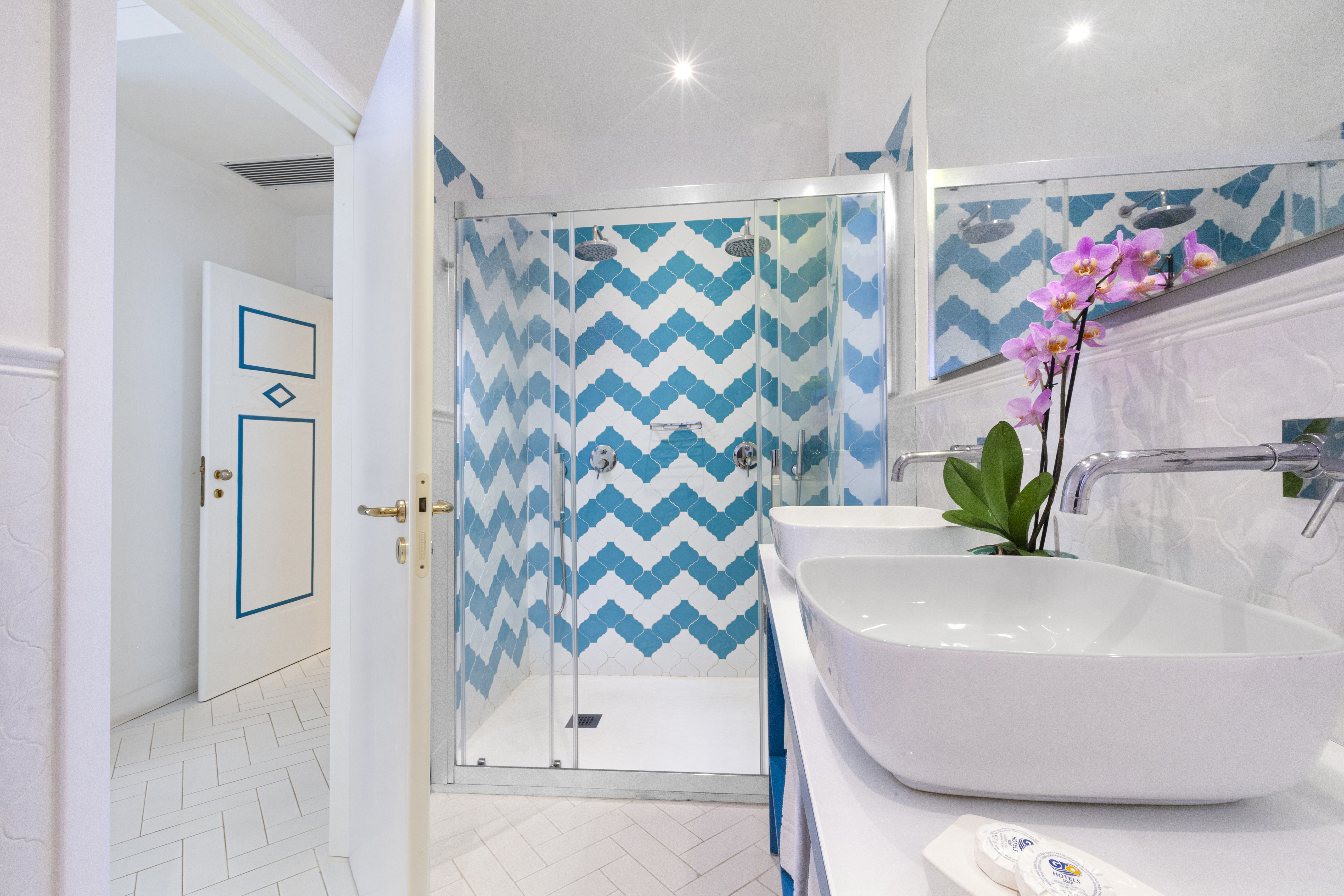 Room Deluxe with Balcony