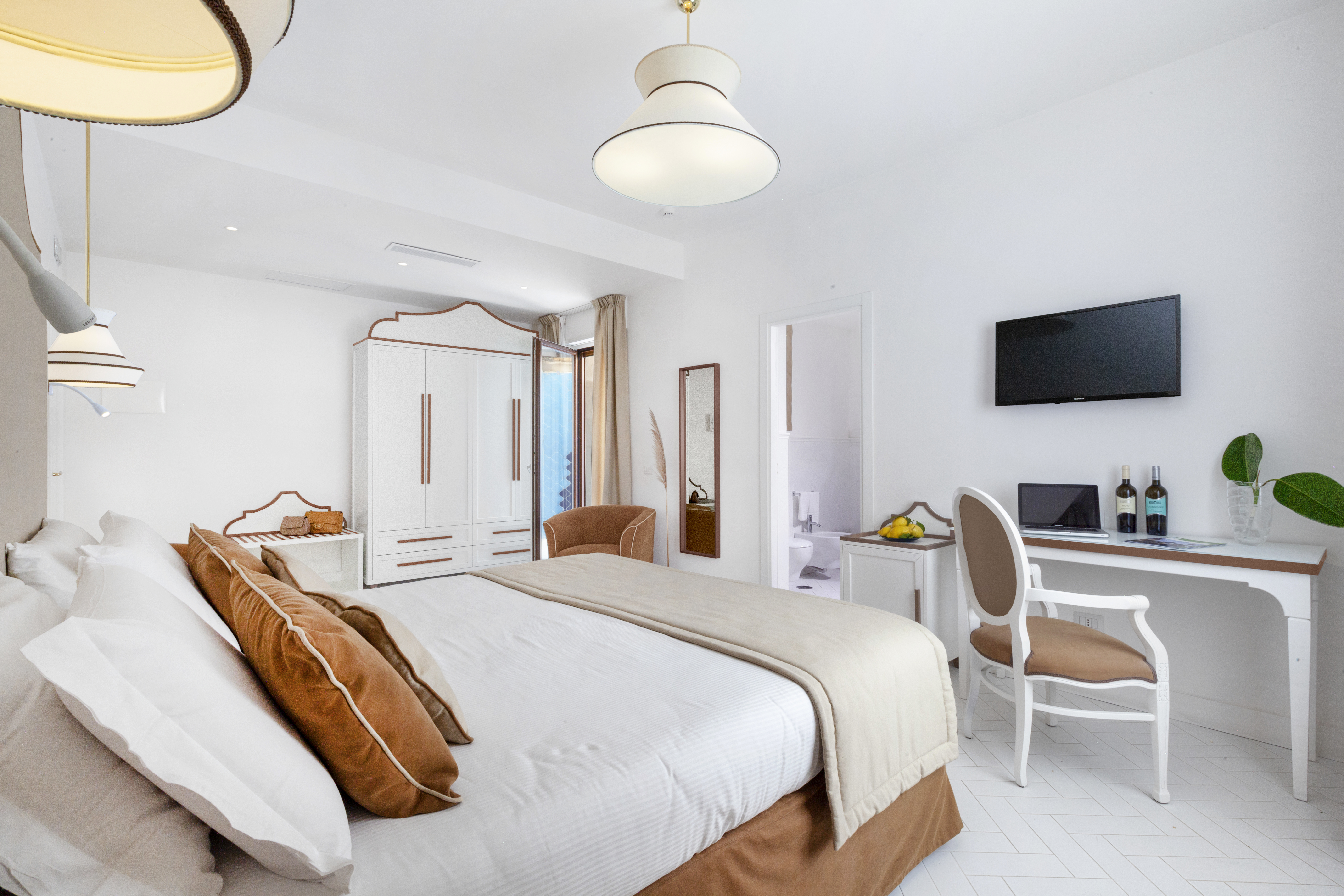 Room Deluxe with Balcony