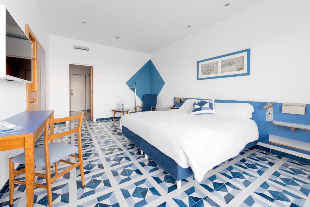 Double Deluxe Sea View