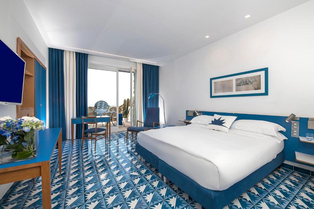 Double Deluxe Sea View