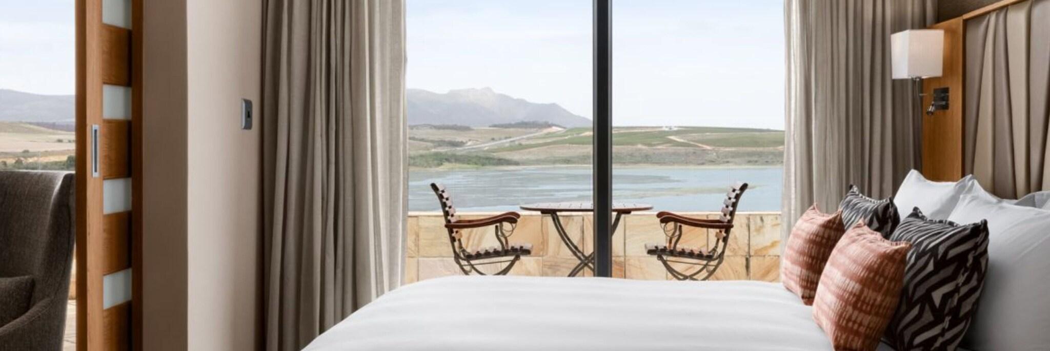 Twin Premium with Views