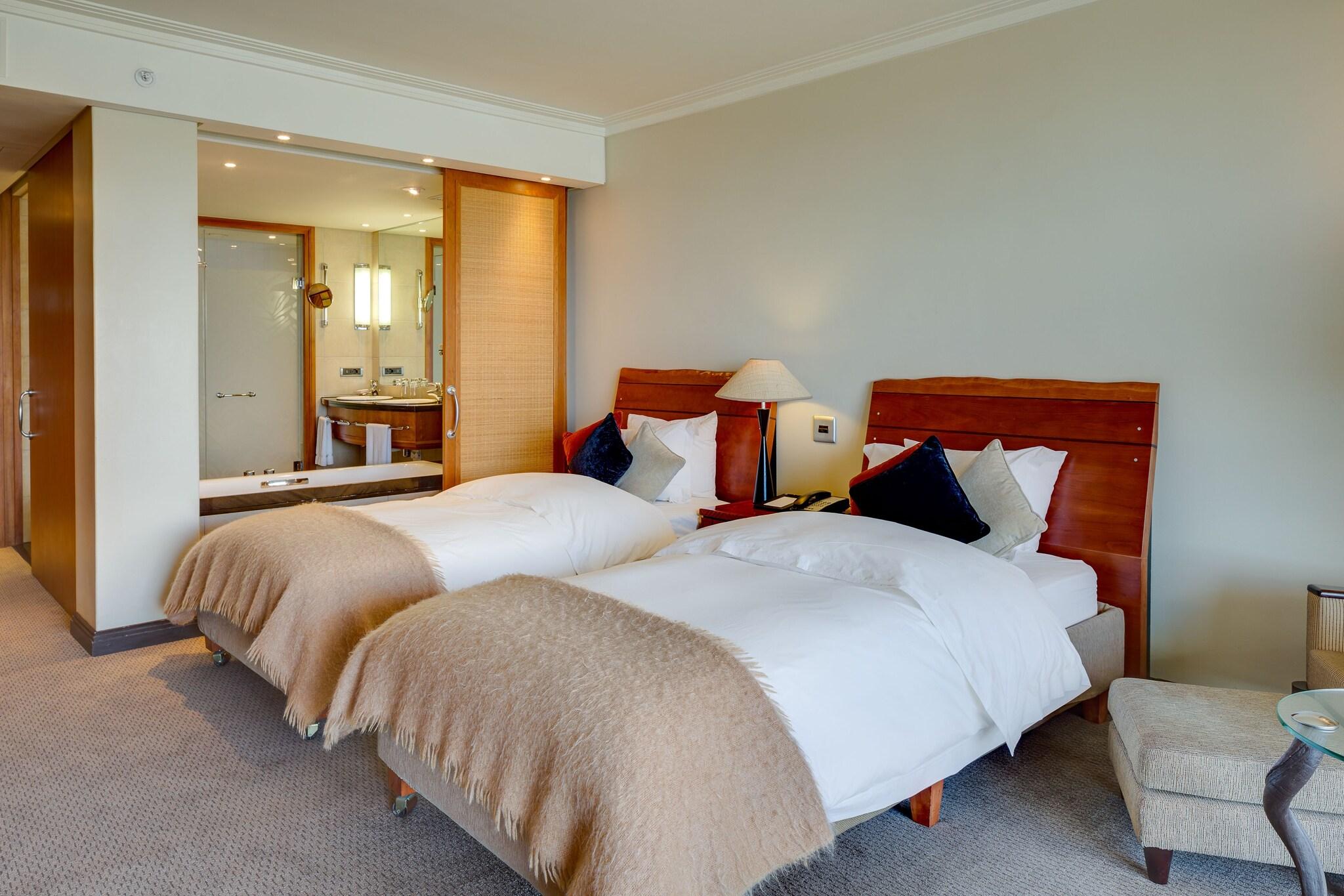 Twin Premium with Views