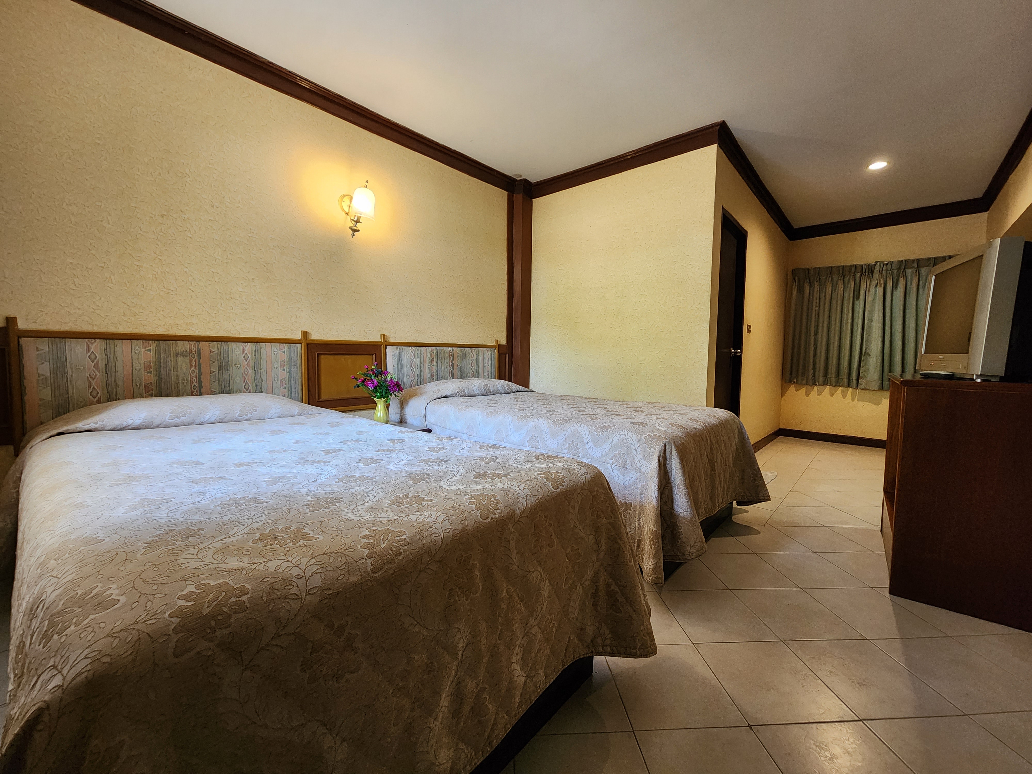 Bungalow Garden View