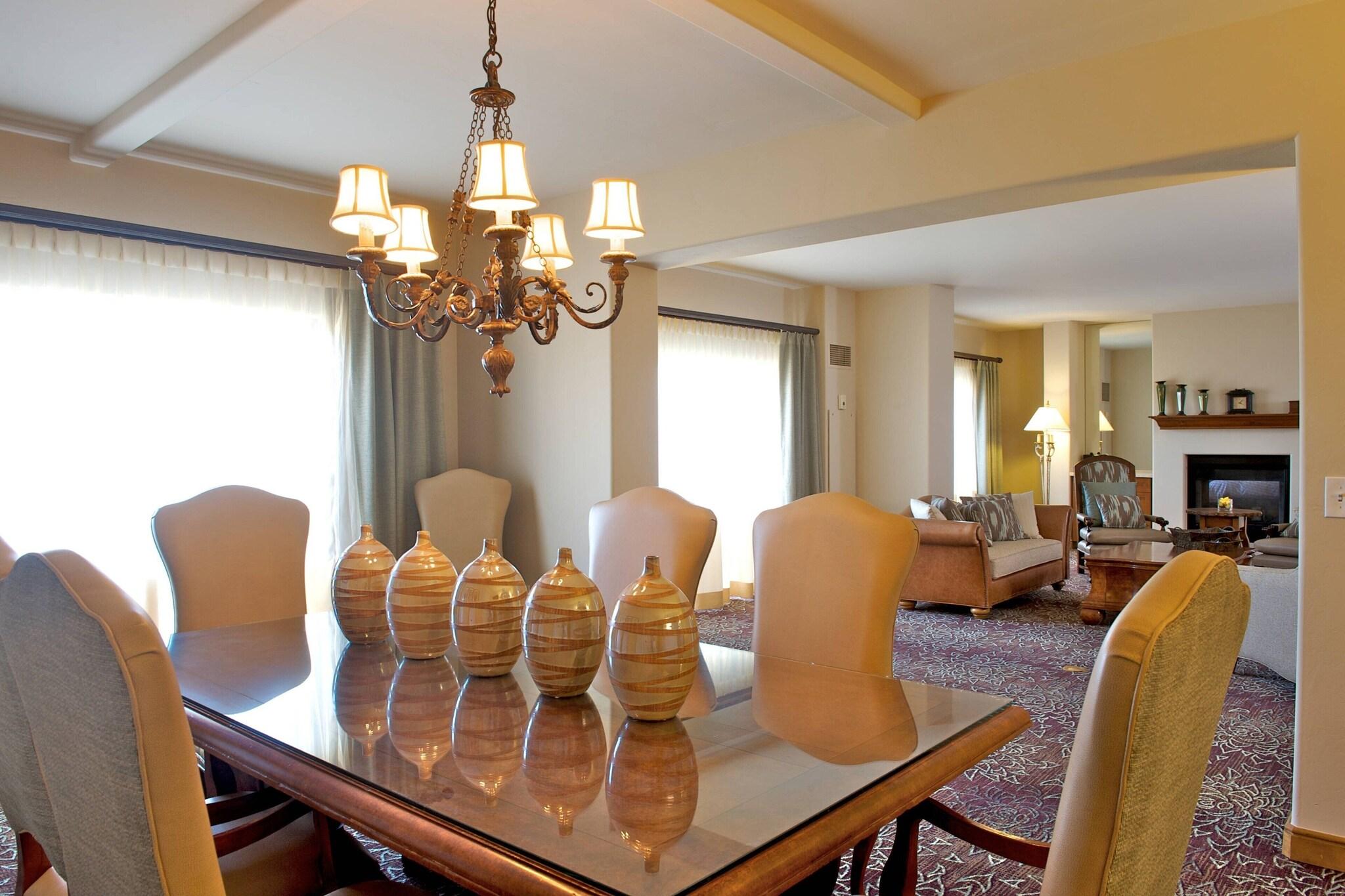 Suite Presidential with Views